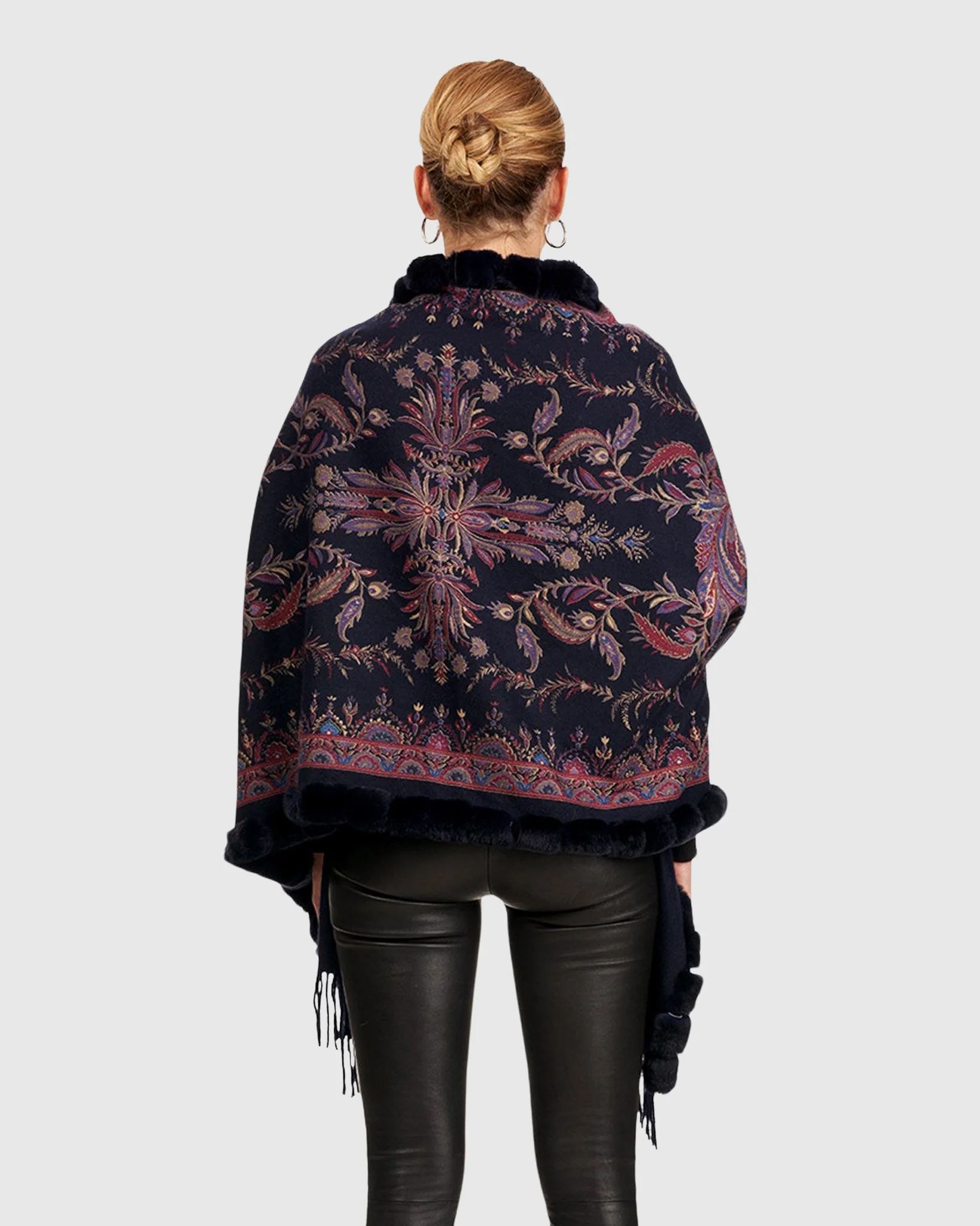 DOUBLE FACE CASHMERE STOLE WITH REX RABBIT SQUARE TOP AND BOTTOM - Image 19