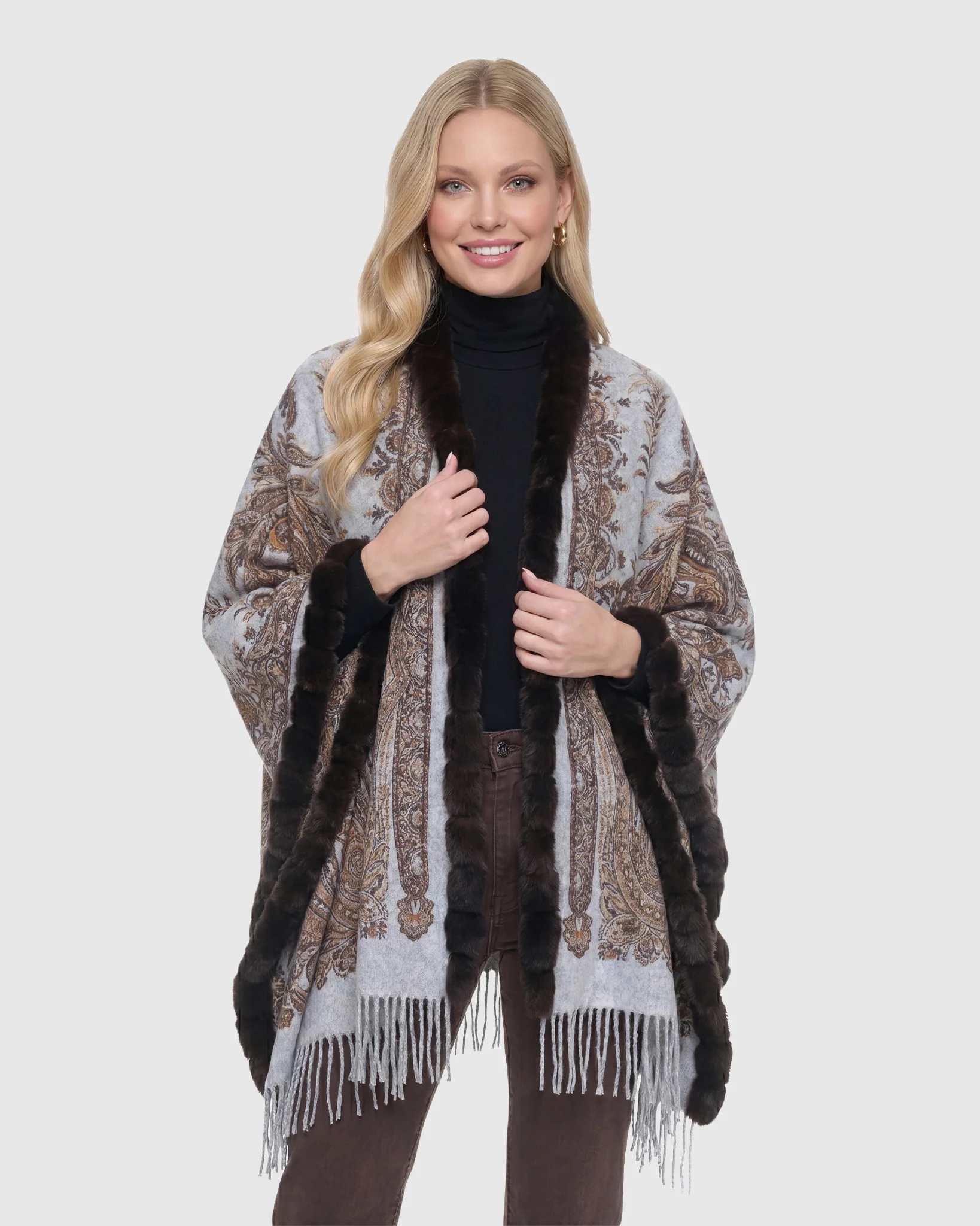 DOUBLE FACE CASHMERE STOLE WITH REX RABBIT SQUARE TOP AND BOTTOM - Image 6