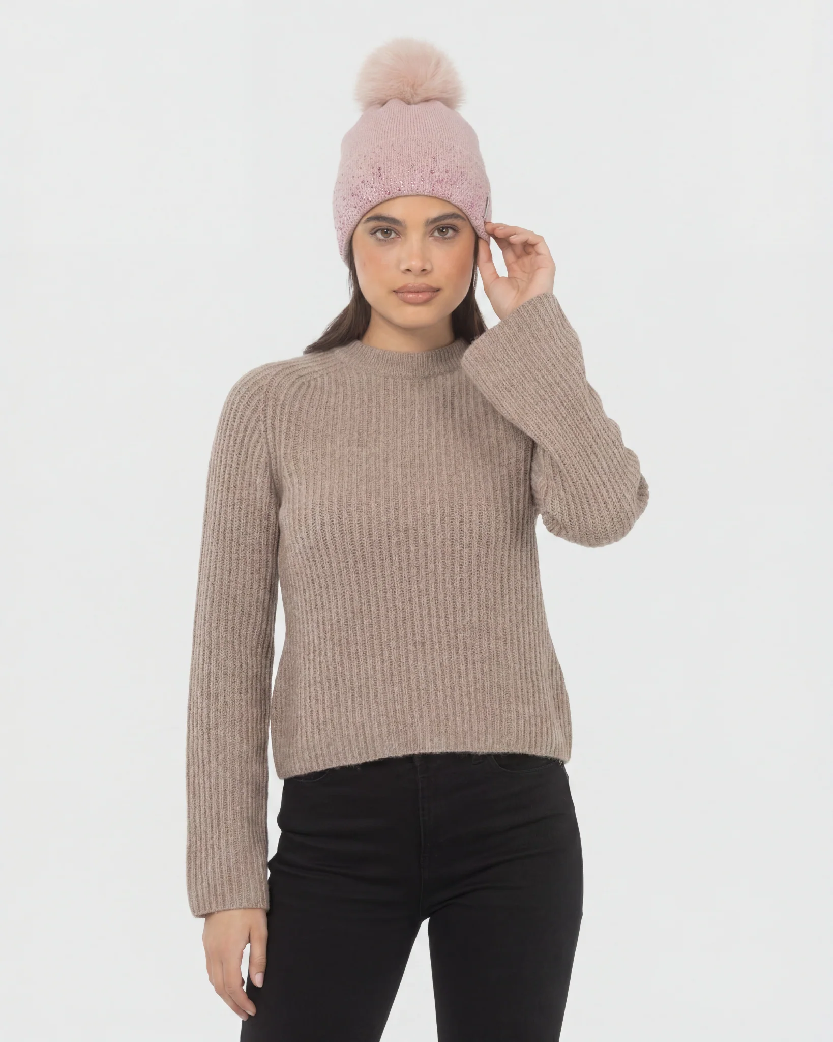 EMBELLISHED BEANIE WITH TOSCANA LAMB POMPOM - Image 3