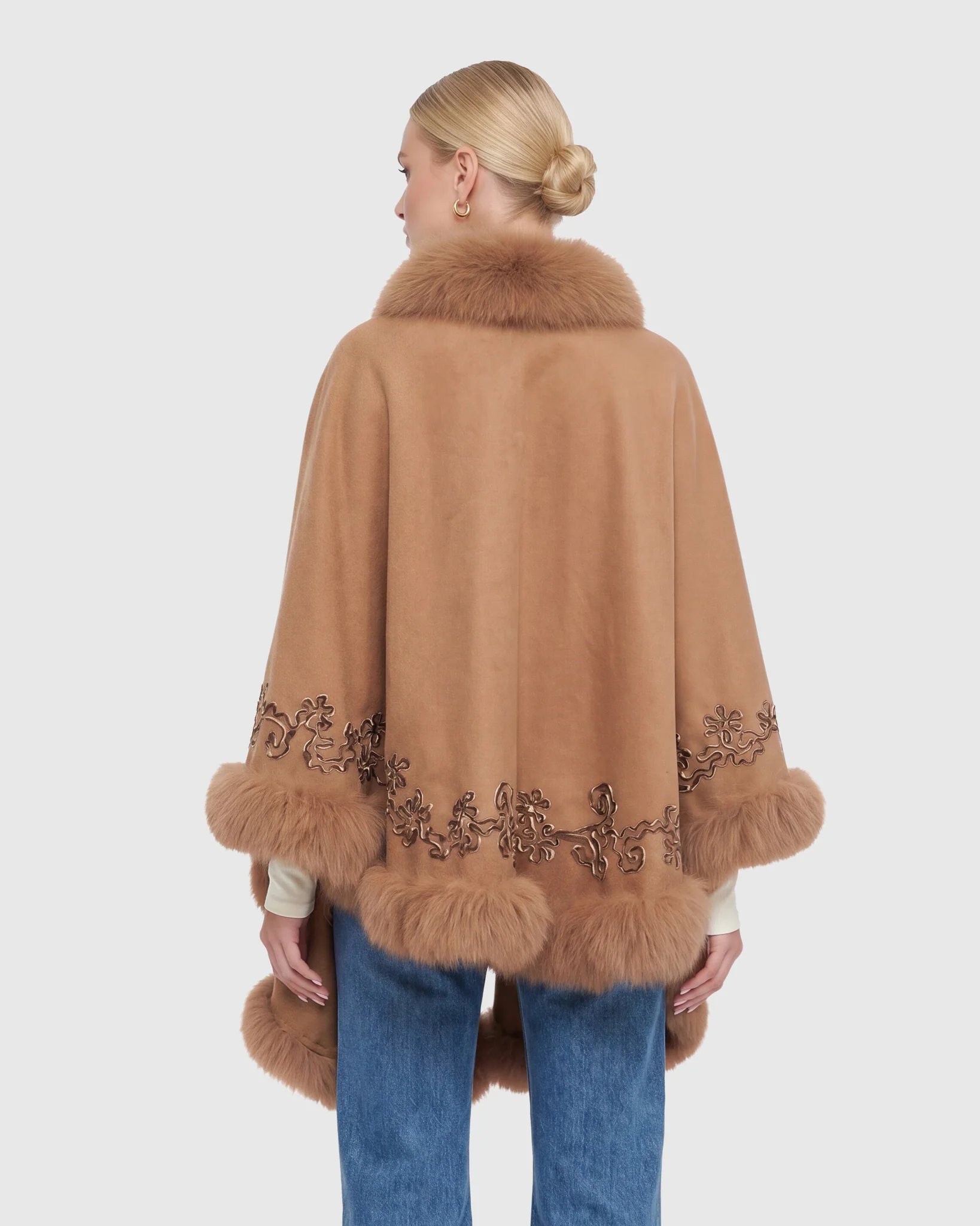 WOOL AND CASHMERE CAPE WITH FOX TRIM AND RIBBON EMBROIDERY - Image 14