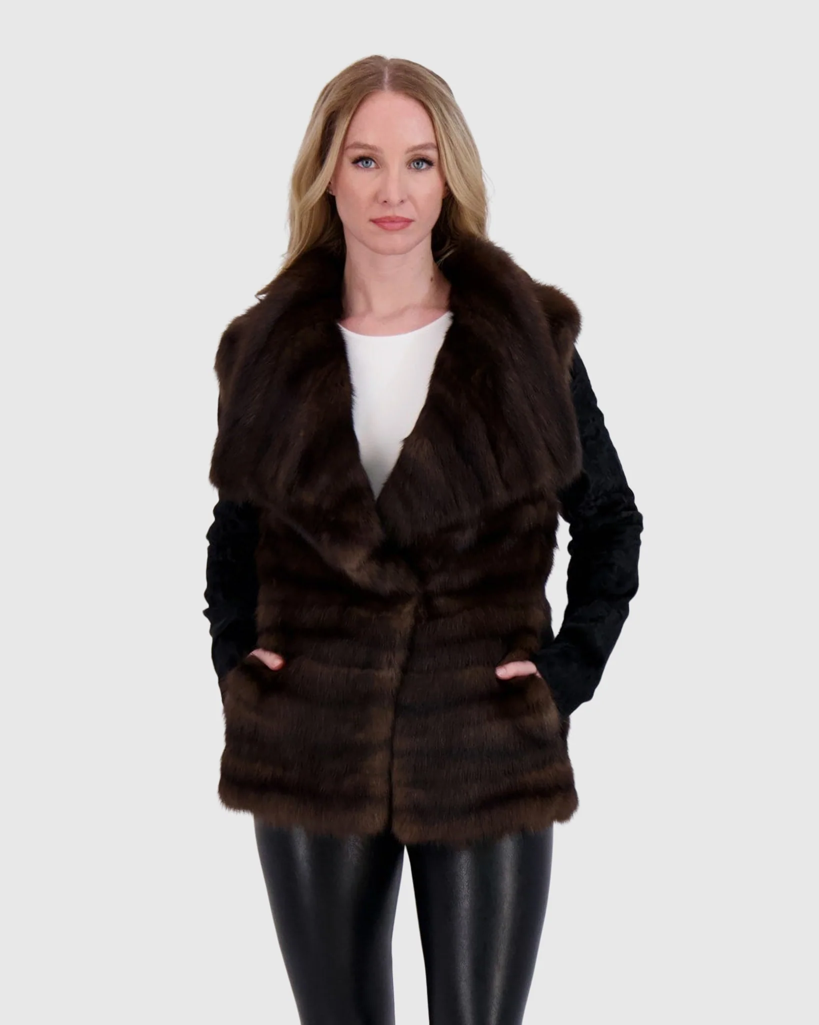 HORIZONTAL SABLE JACKET WITH LAMB SLEEVES - Image 10