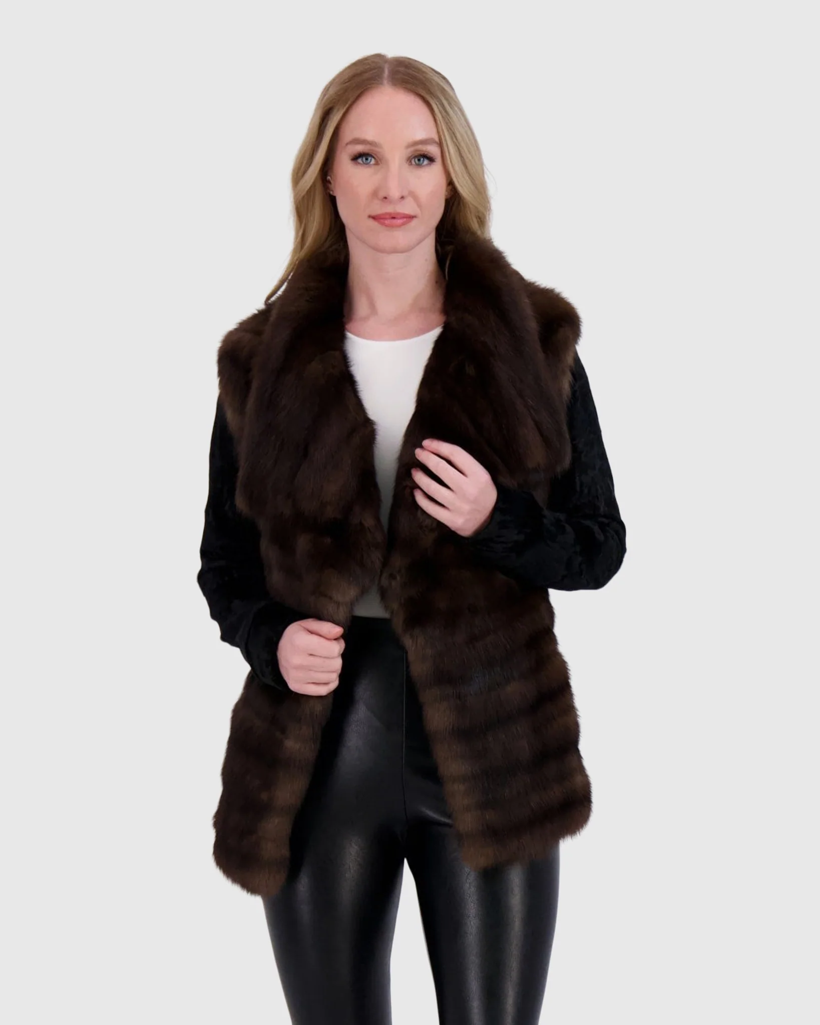 HORIZONTAL SABLE JACKET WITH LAMB SLEEVES - Image 11