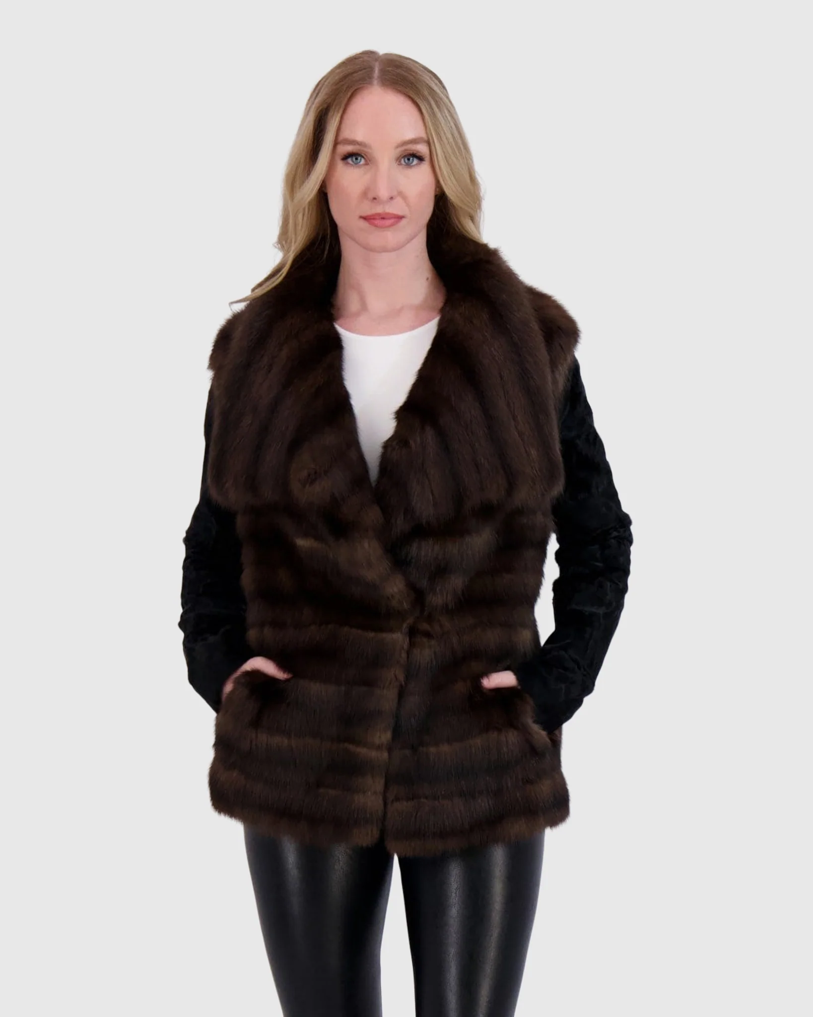 HORIZONTAL SABLE JACKET WITH LAMB SLEEVES - Image 2