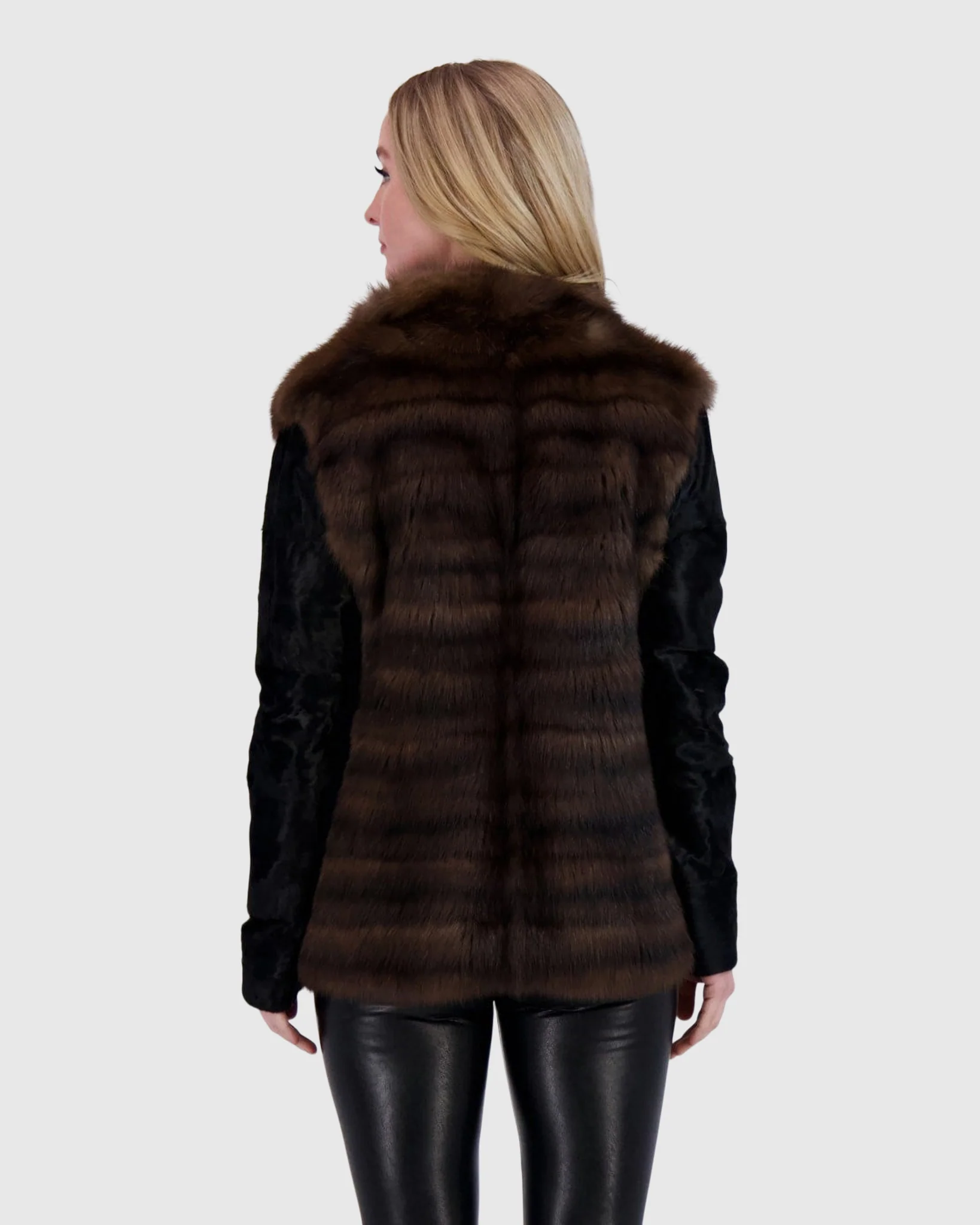 HORIZONTAL SABLE JACKET WITH LAMB SLEEVES - Image 4