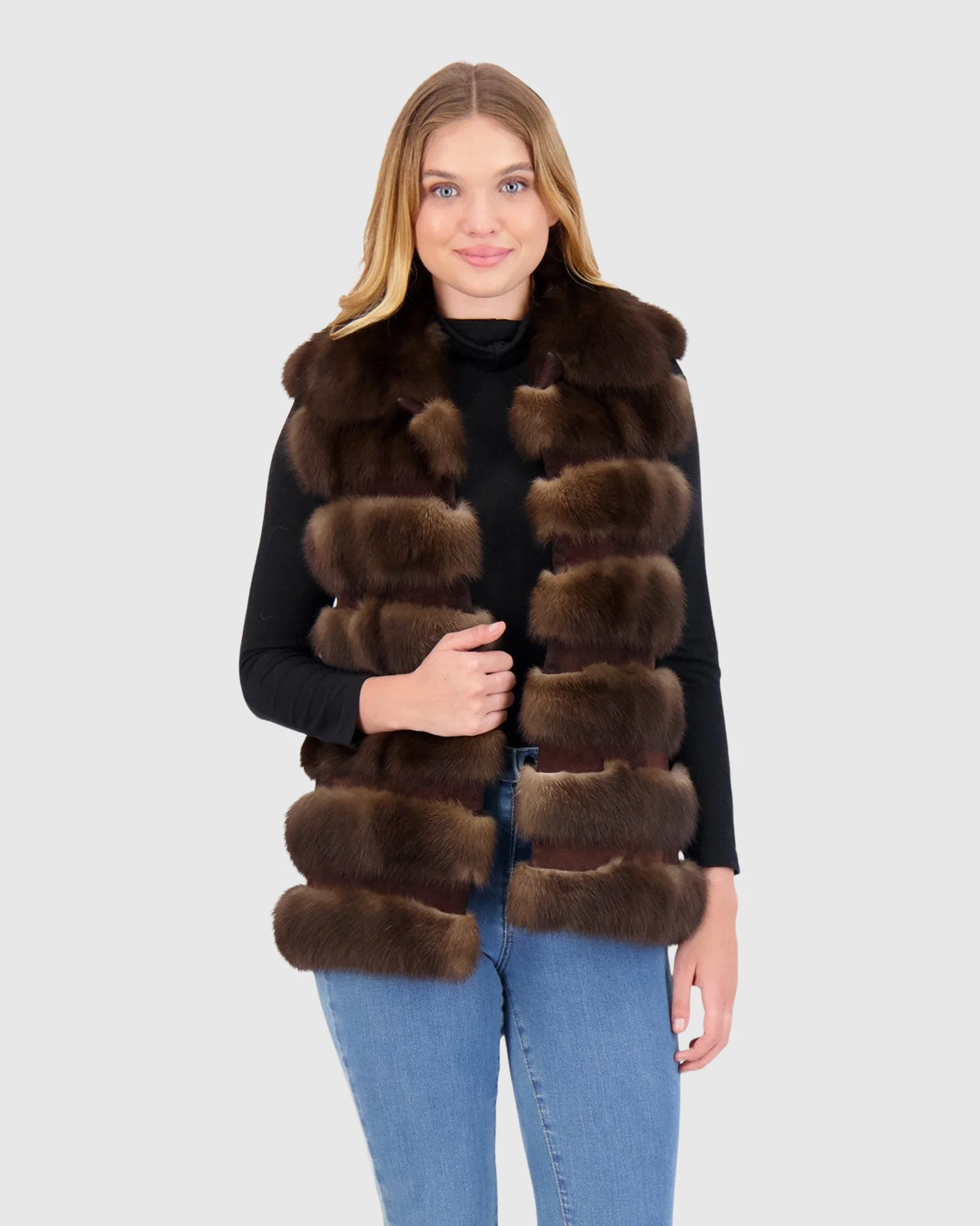 HORIZONTAL SABLE VEST WITH WING COLLAR - Image 2