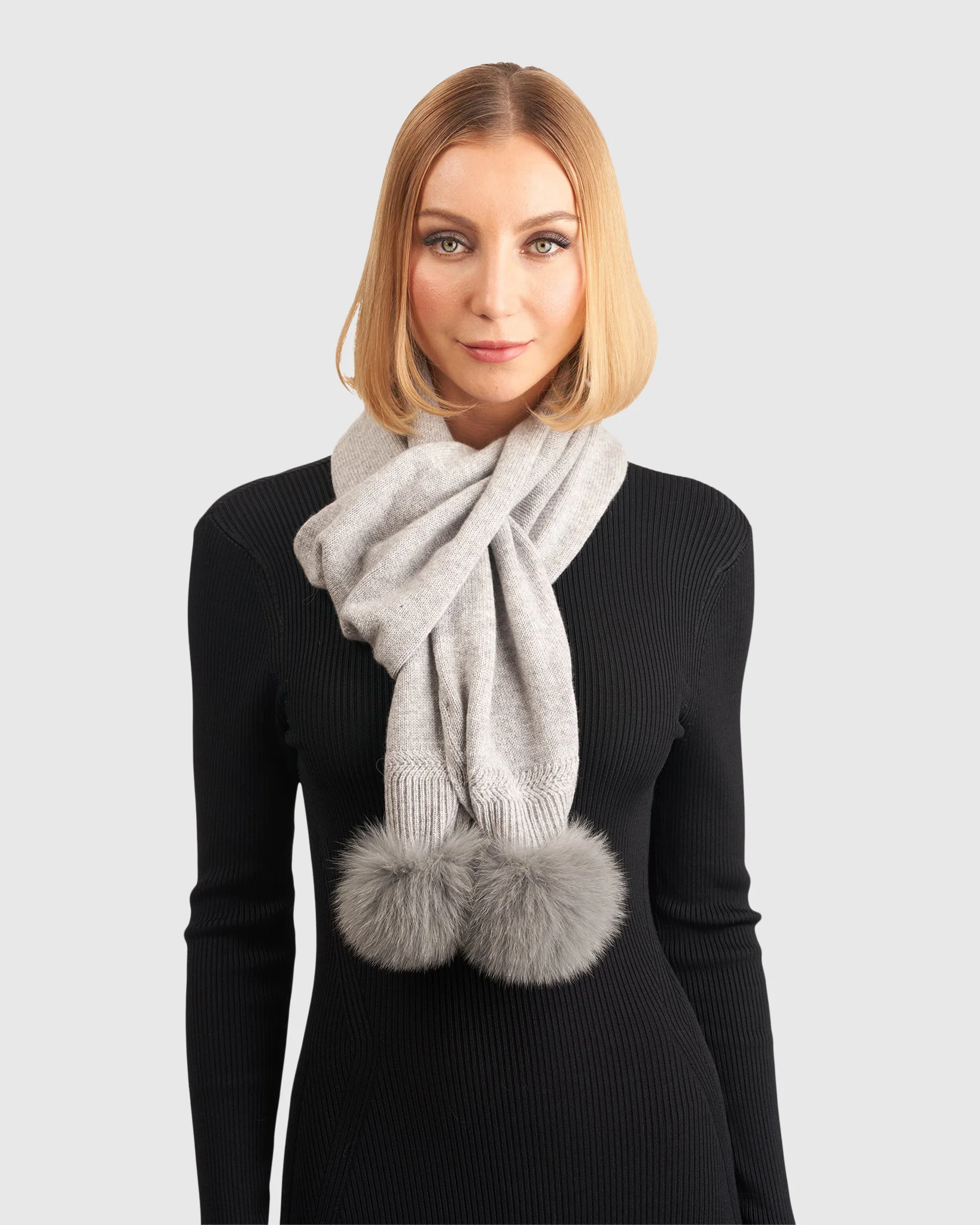 KNIT CASHMERE SCARF WITH FOX POMPOM - Image 3