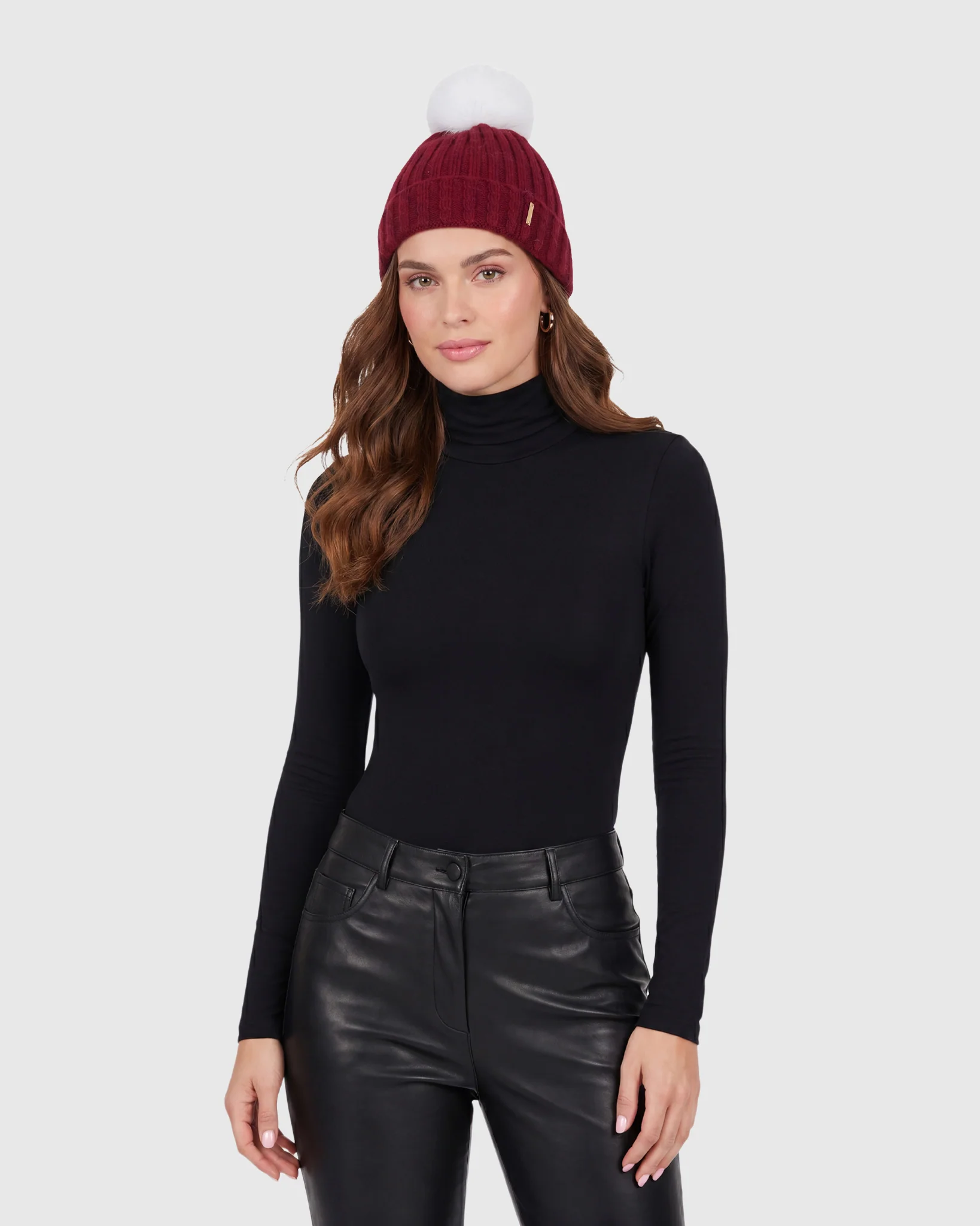 KNIT HAT WITH FOX POMPOM - Image 3