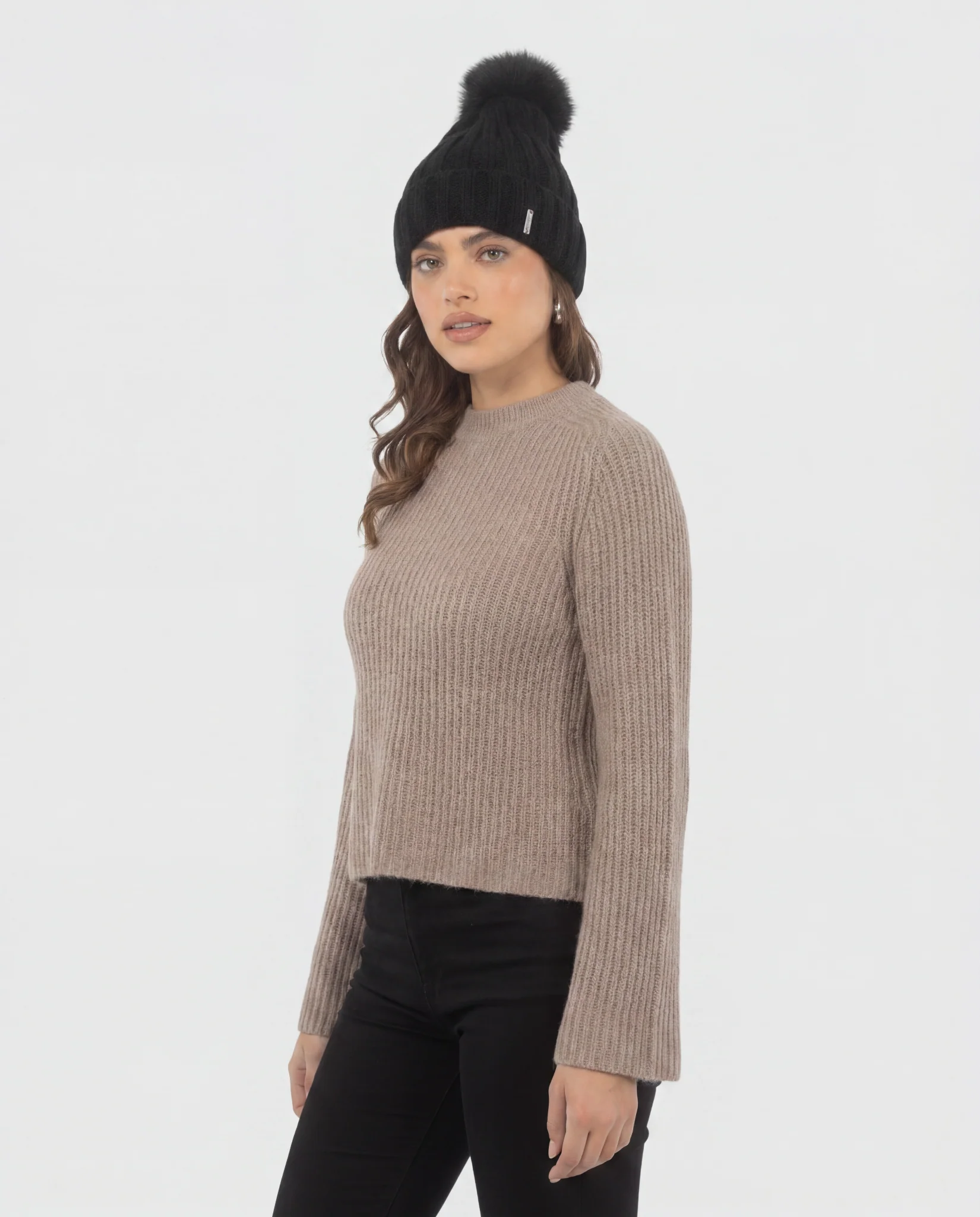 KNIT HAT WITH TOSCANA LAMB POMPOM - Image 3