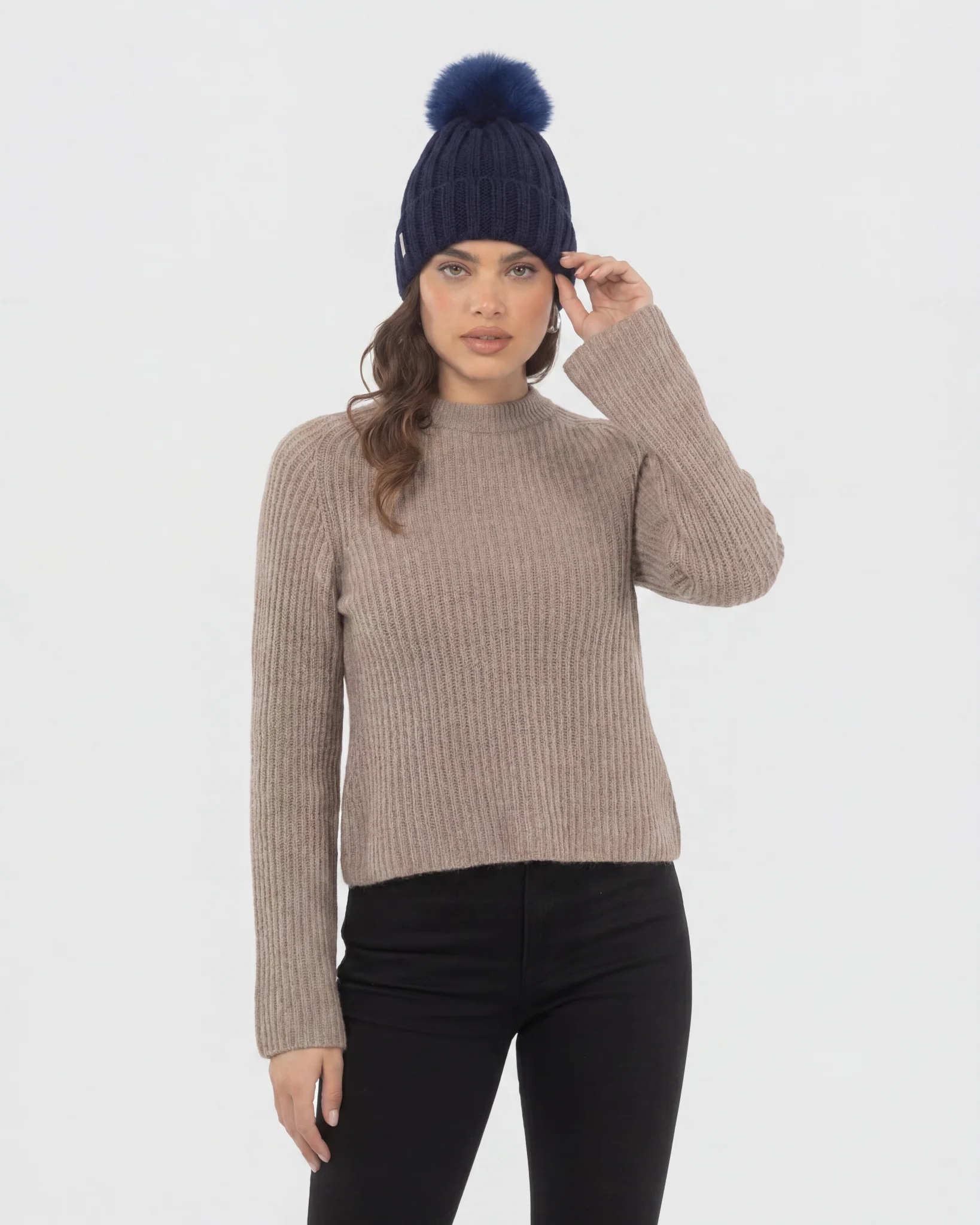 KNIT HAT WITH TOSCANA LAMB POMPOM - Image 4