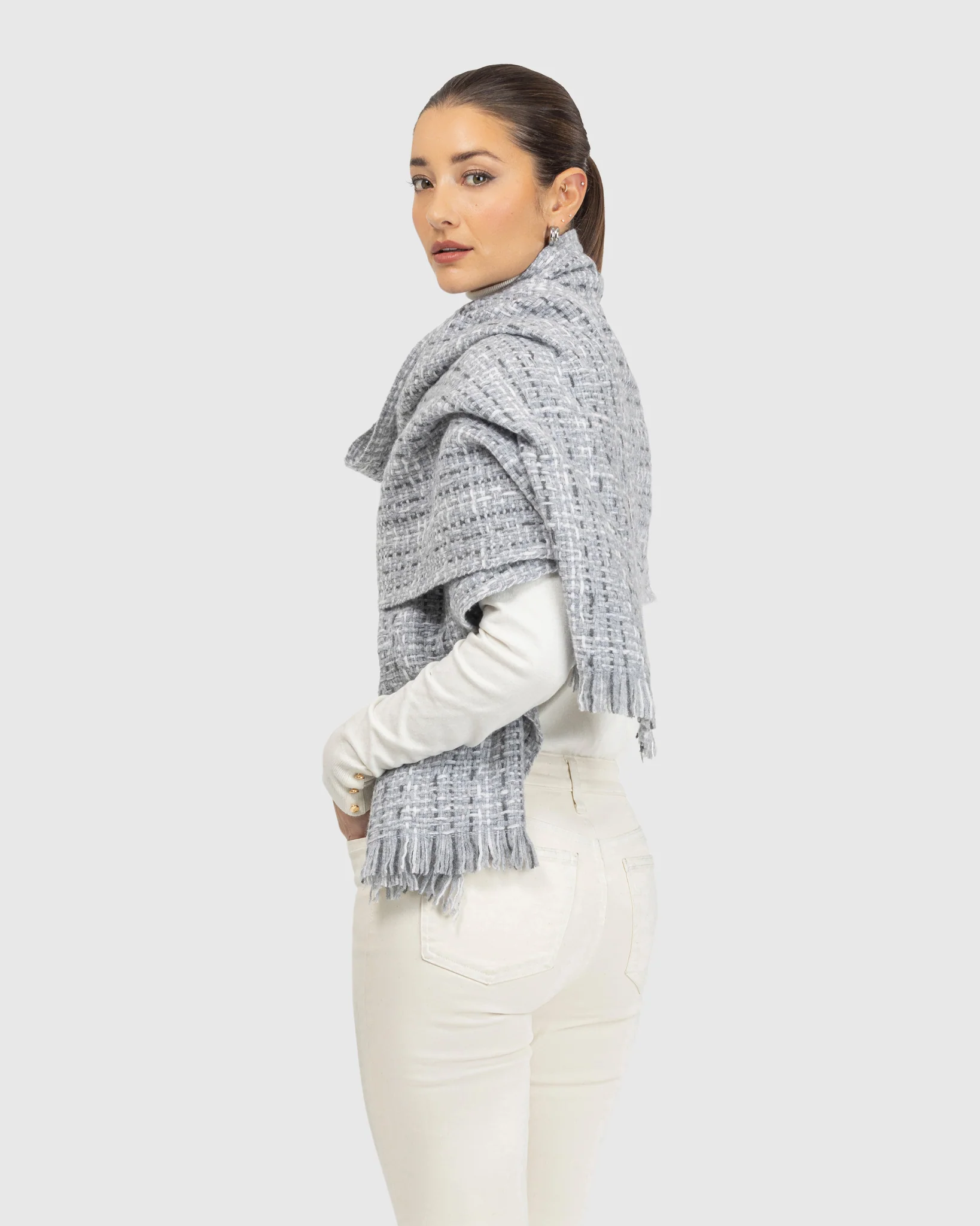 KNIT WOOL SHAWL - Image 4