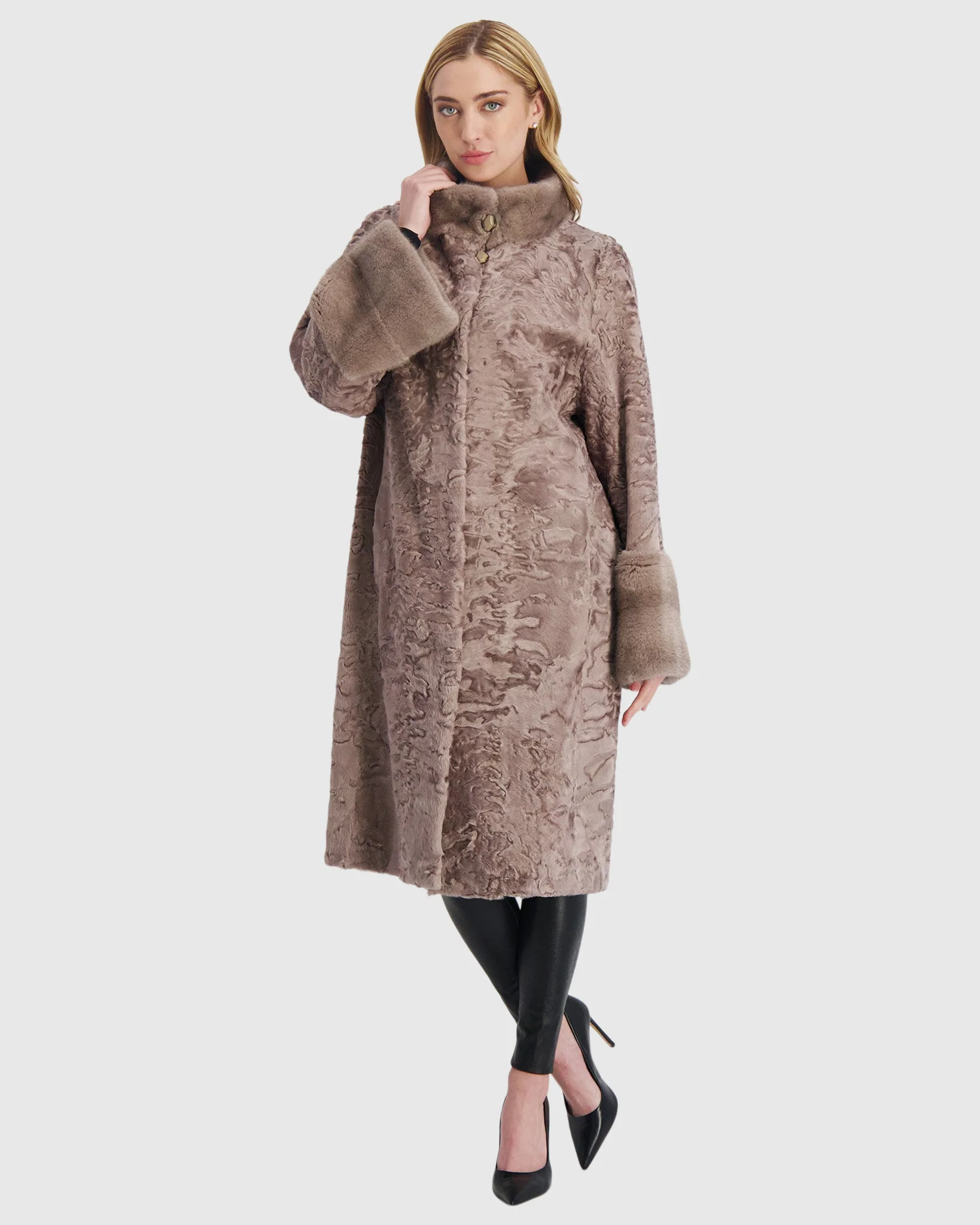 LAMB SHORT COAT WITH MINK TRIM - Image 2