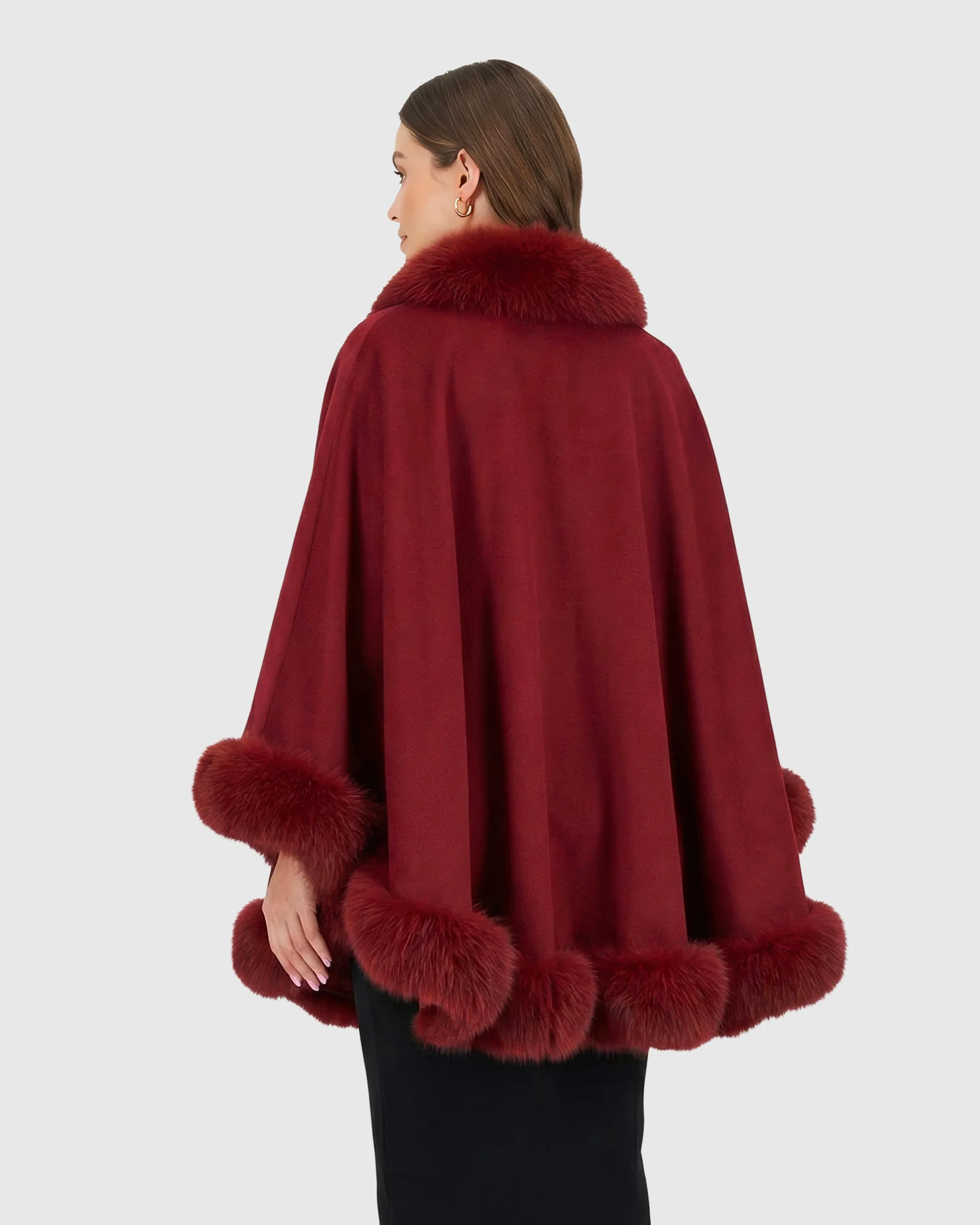 CASHMERE CAPE WITH FOX TRIM - Image 2