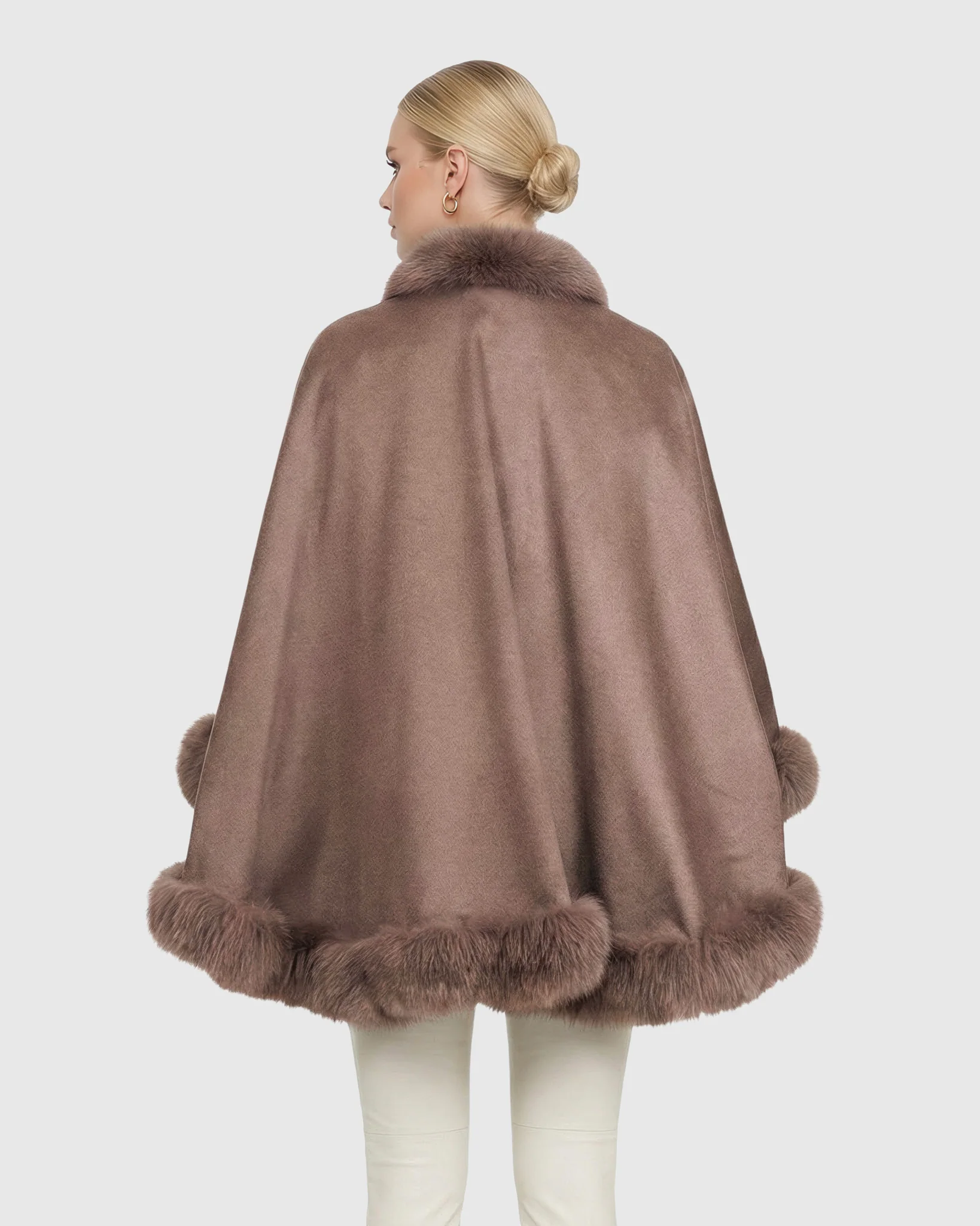 CASHMERE CAPE WITH FOX TRIM - Image 36