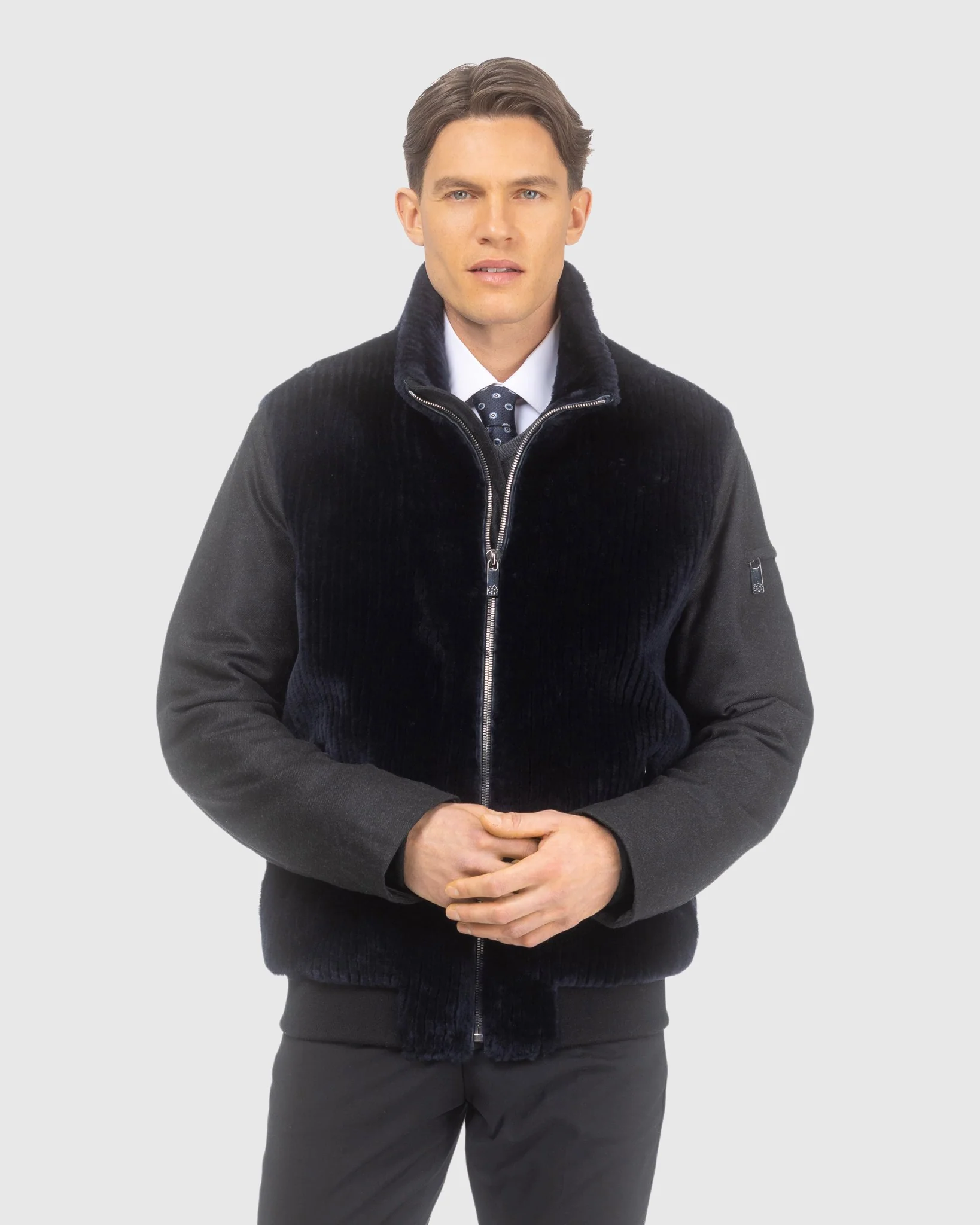 Men's Jacket Crafted From Loro Piana Cashmere And Wool With Grooved Shearling Lamb Front - Image 2