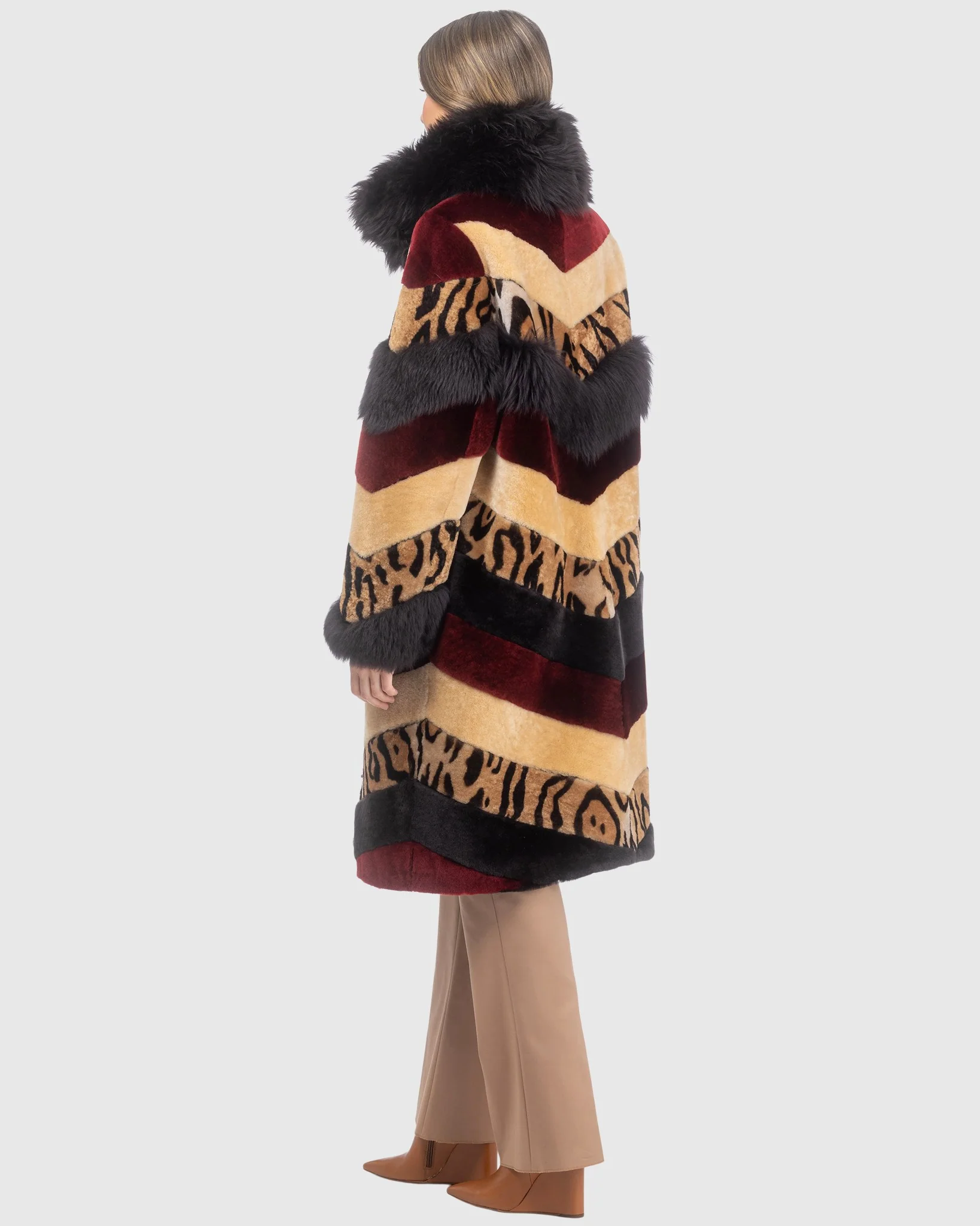 Merino Shearling Lamb And Merinillo Shearling Lamb Short Coat - Image 4