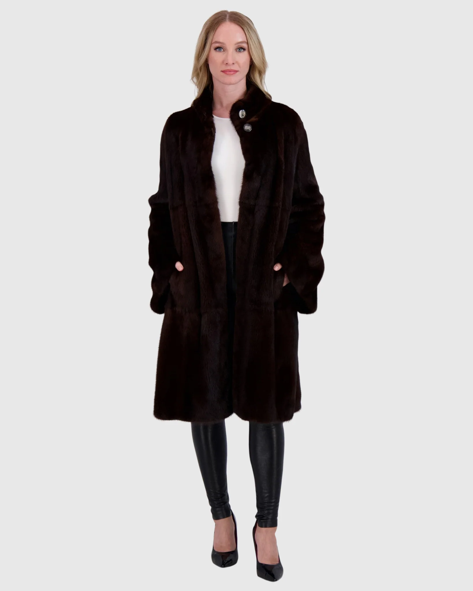 MINK SHORT COAT - Image 5