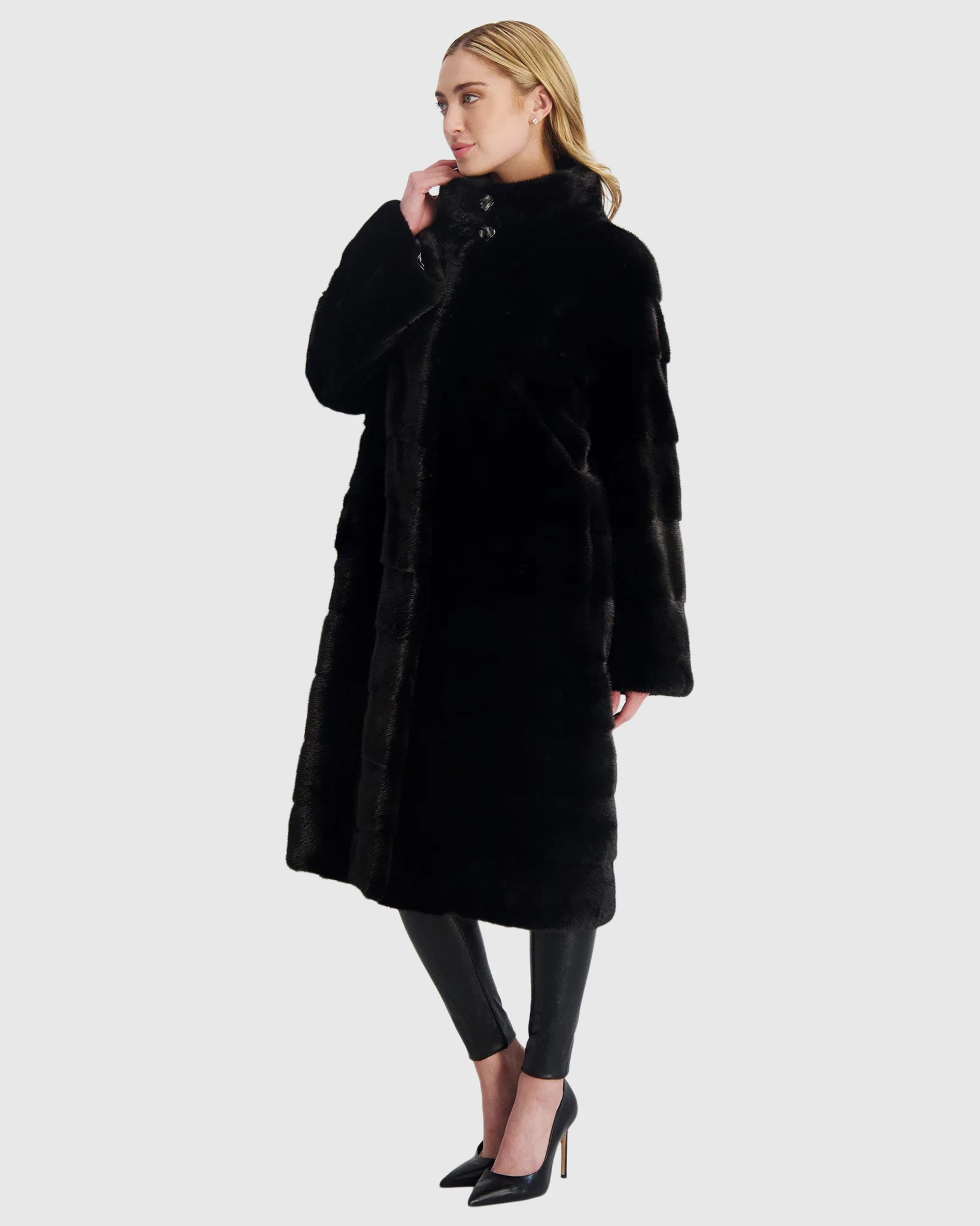 MINK SHORT COAT - Image 8