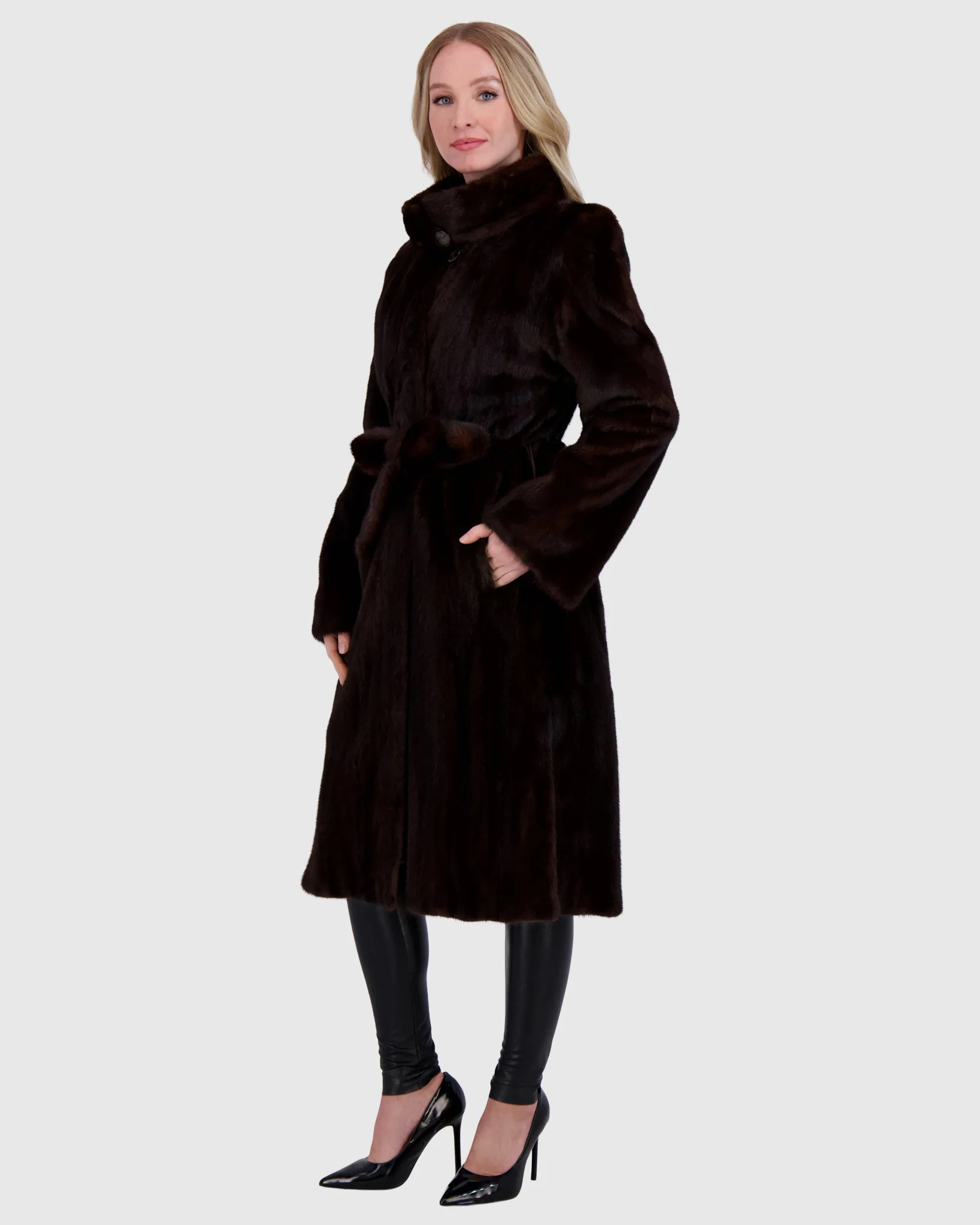 MINK SHORT COAT WITH MINK BELT - Image 6