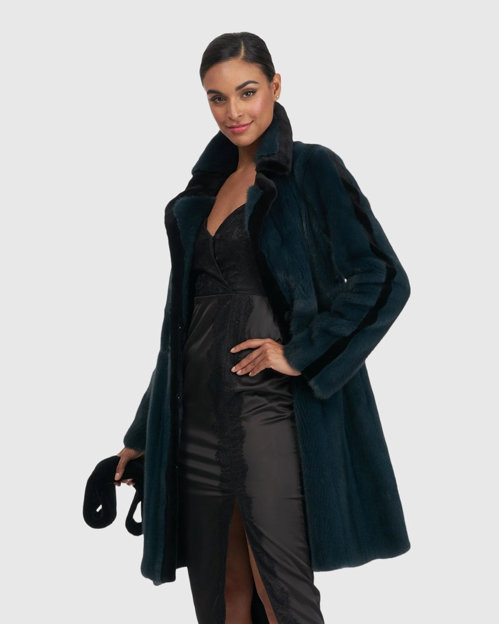 MINK SHORT COAT WITH SHEARED MINK EDGES, BELT