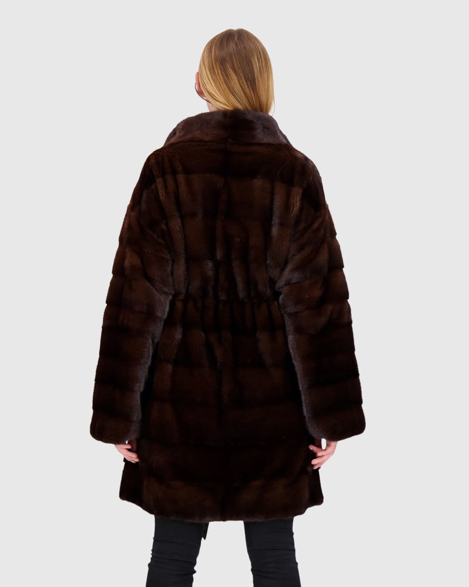 MINK STROLLER WITH LEATHER BELT - Image 3