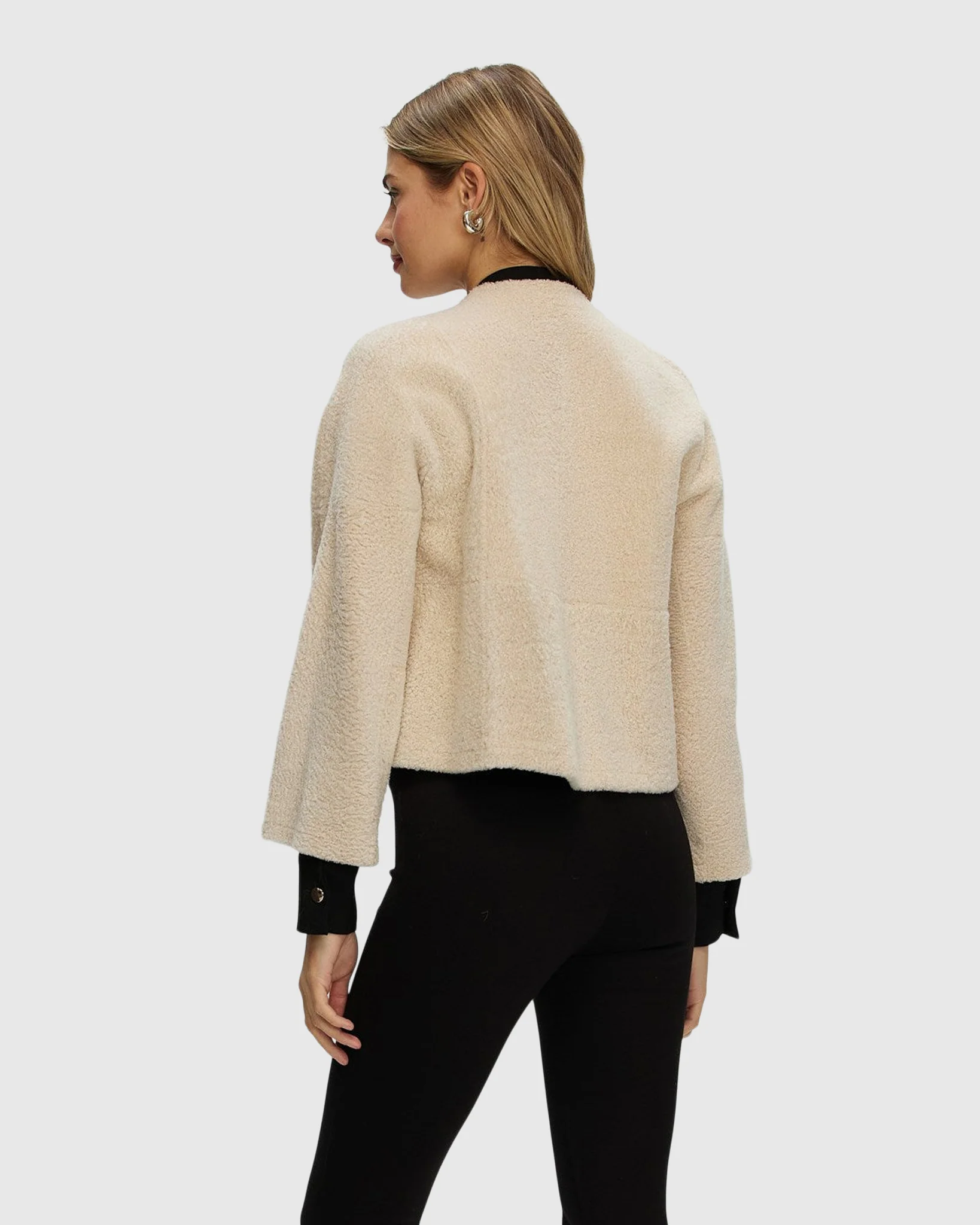 Reversible Collarless New Zealand Shearling Lamb Jacket With 3/4 Sleeves - Image 25