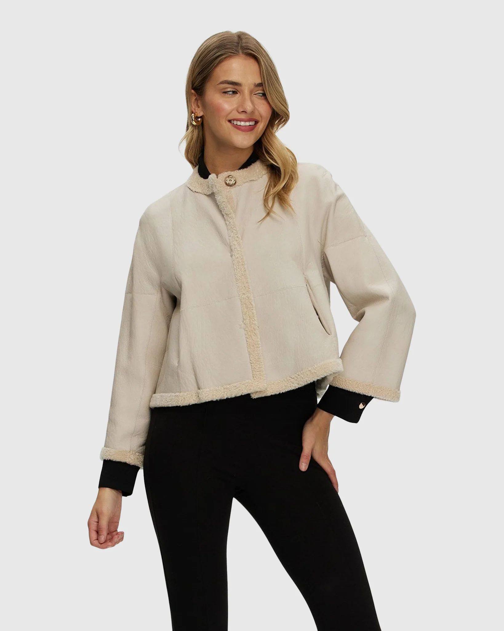 Reversible Collarless New Zealand Shearling Lamb Jacket With 3/4 Sleeves - Image 27