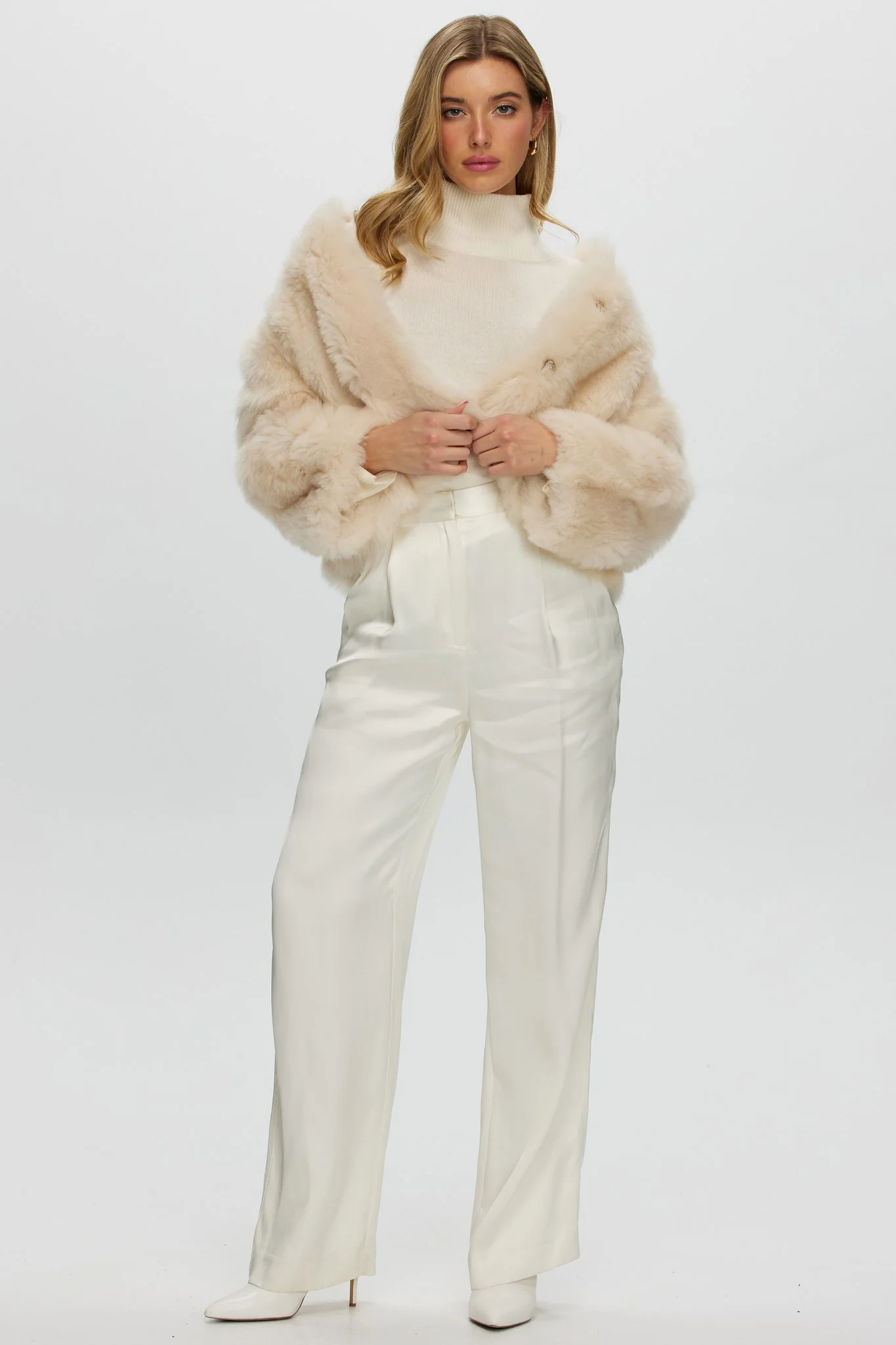 Reversible Collarless Toscana Shearling Lamb Jacket With 3/4 Sleeves - Image 22