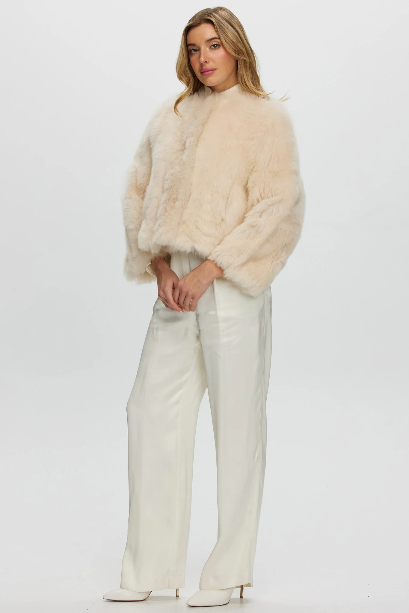 Reversible Collarless Toscana Shearling Lamb Jacket With 3/4 Sleeves - Image 23