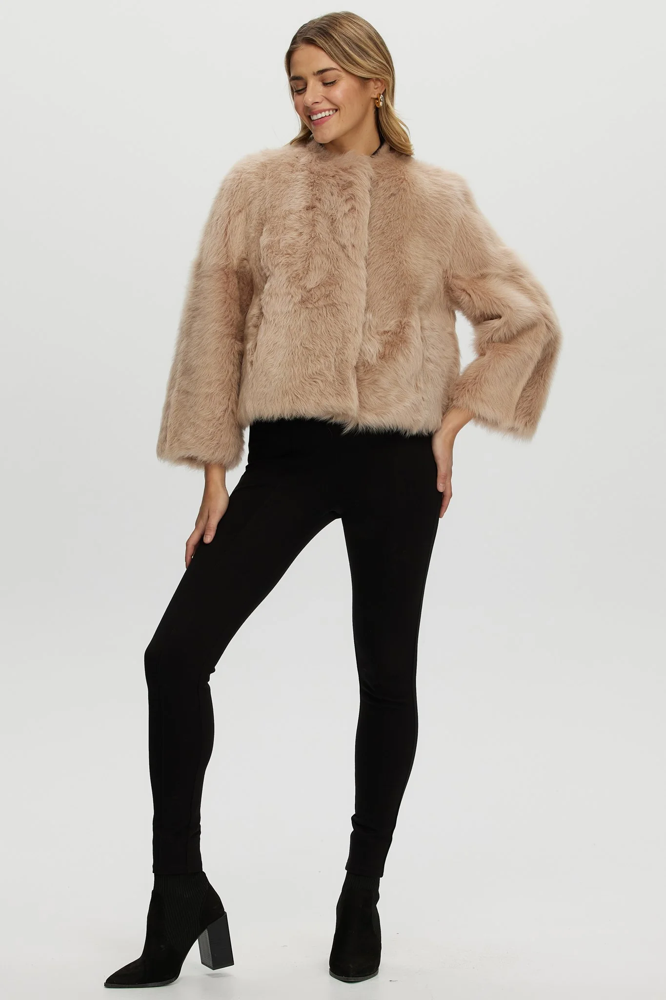Reversible Collarless Toscana Shearling Lamb Jacket With 3/4 Sleeves - Image 4