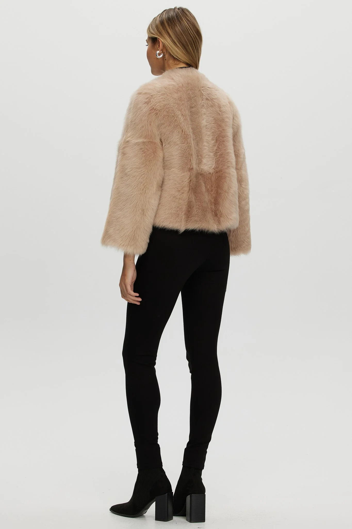 Reversible Collarless Toscana Shearling Lamb Jacket With 3/4 Sleeves - Image 7