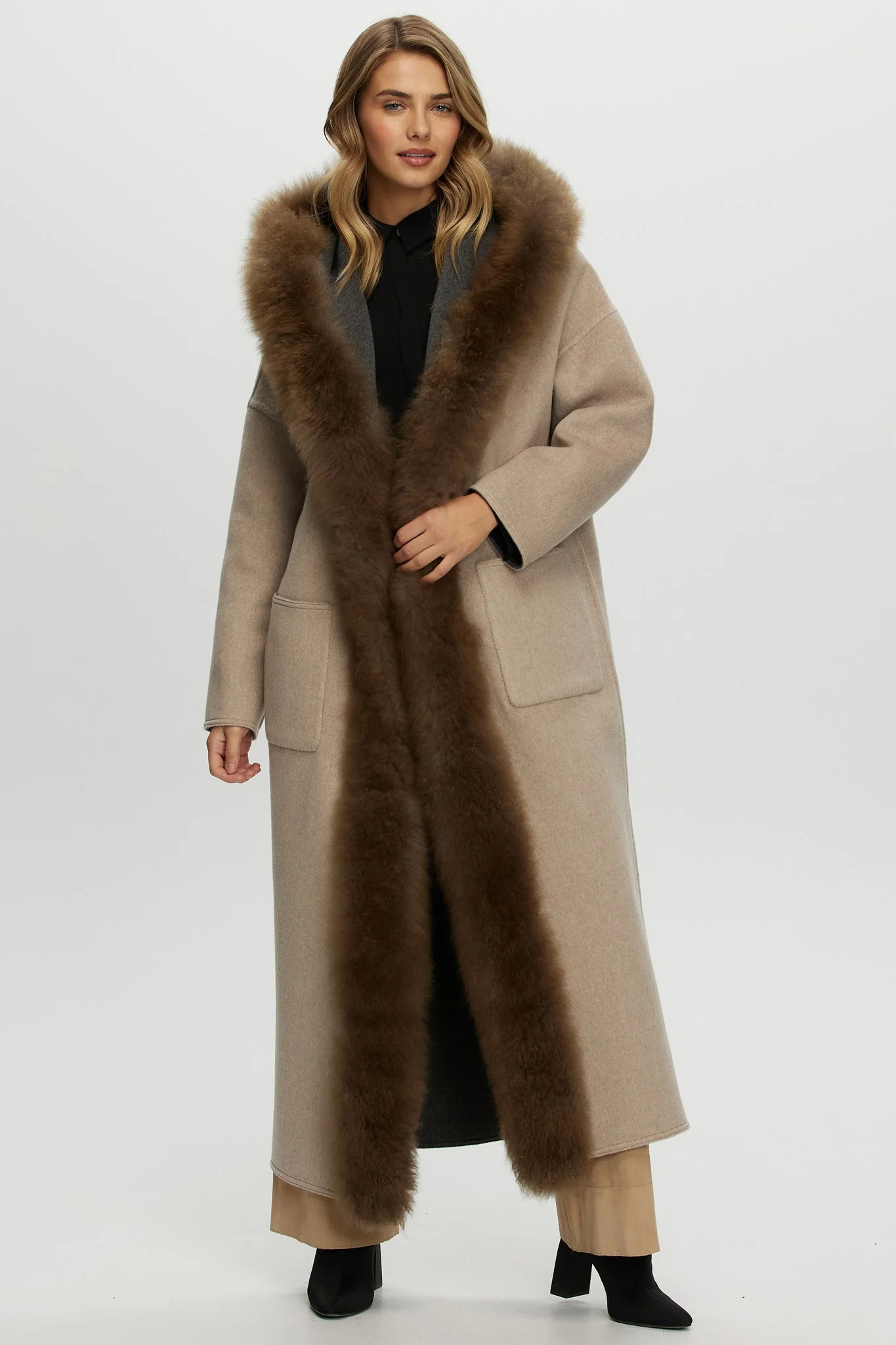 REVERSIBLE LORO PIANA CASHMERE PARKA WITH SELECT CASHMERE GOAT TRIM - Image 8