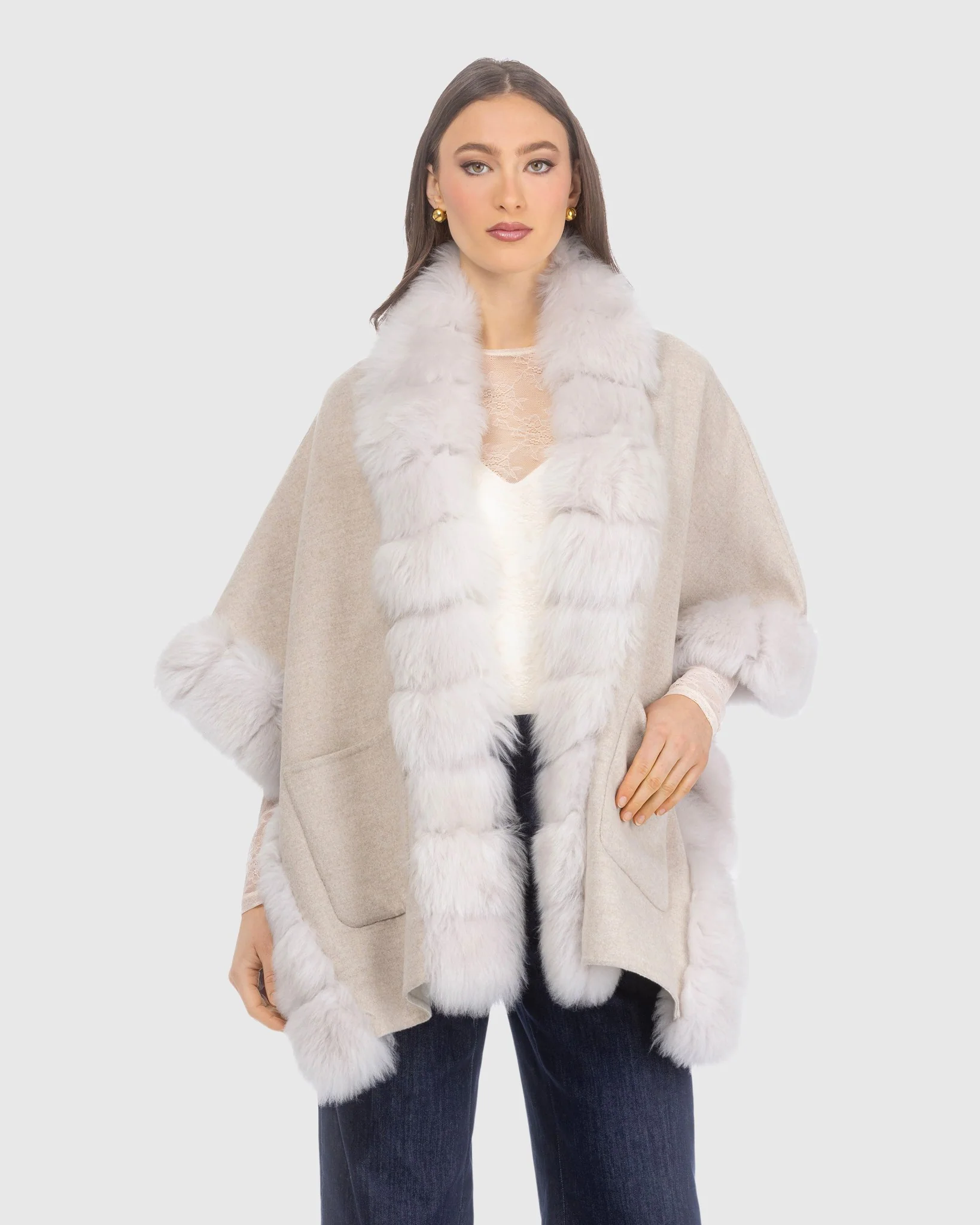 Reversible Shawl Crafted From Loro Piana Cashmere And Wool With Merinillo Shearling Lamb Trim - Image 8
