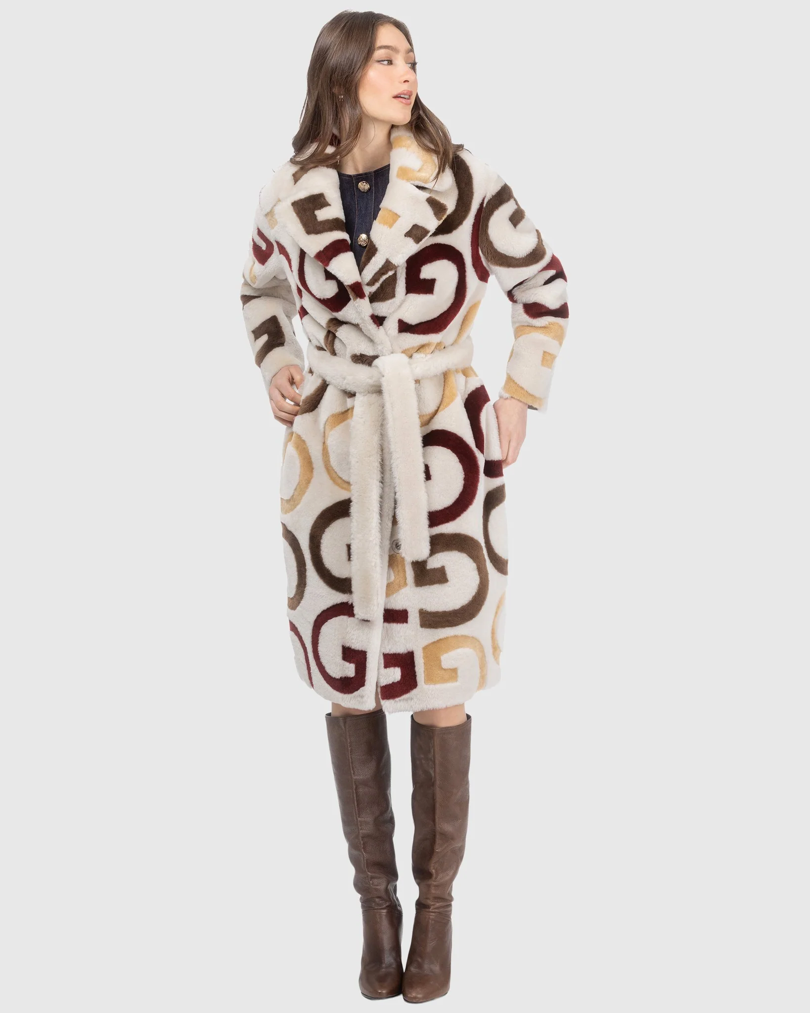 Reversible Merino Shearling Lamb G Intarsia Short Coat, Belt - Image 4