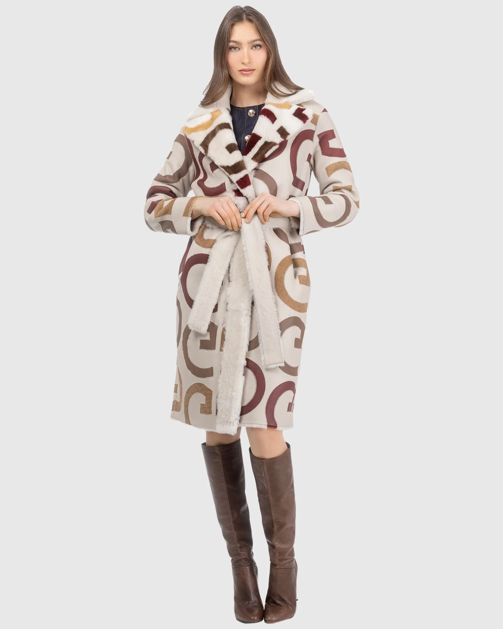 Reversible Merino Shearling Lamb G Intarsia Short Coat, Belt - Image 7