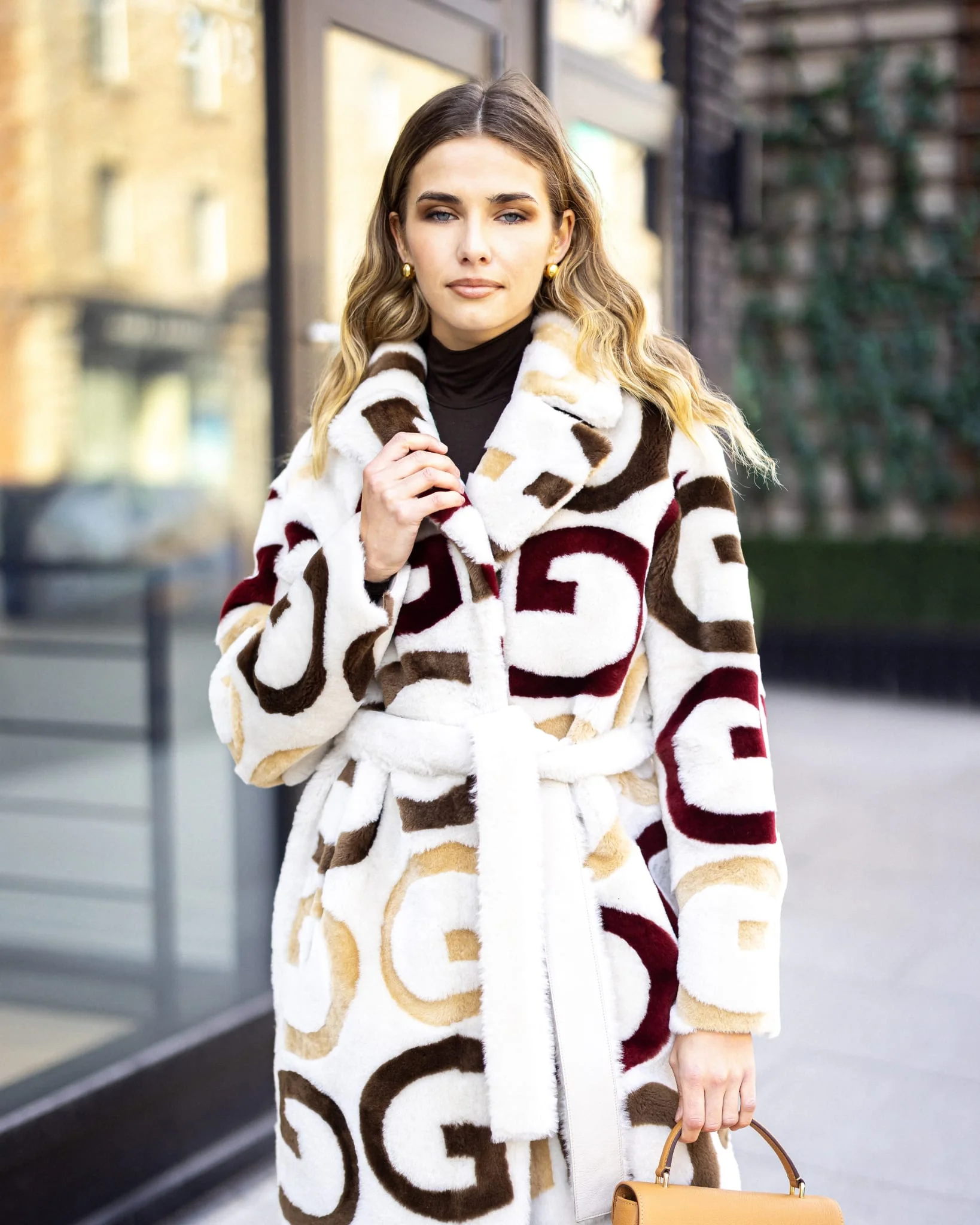 Reversible Merino Shearling Lamb G Intarsia Short Coat, Belt - Image 9