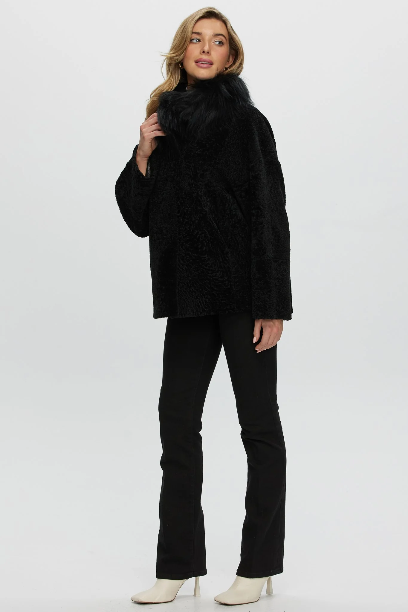 Reversible New Zealand Shearling Lamb Jacket With Select Mongolian Lamb Collar - Image 25