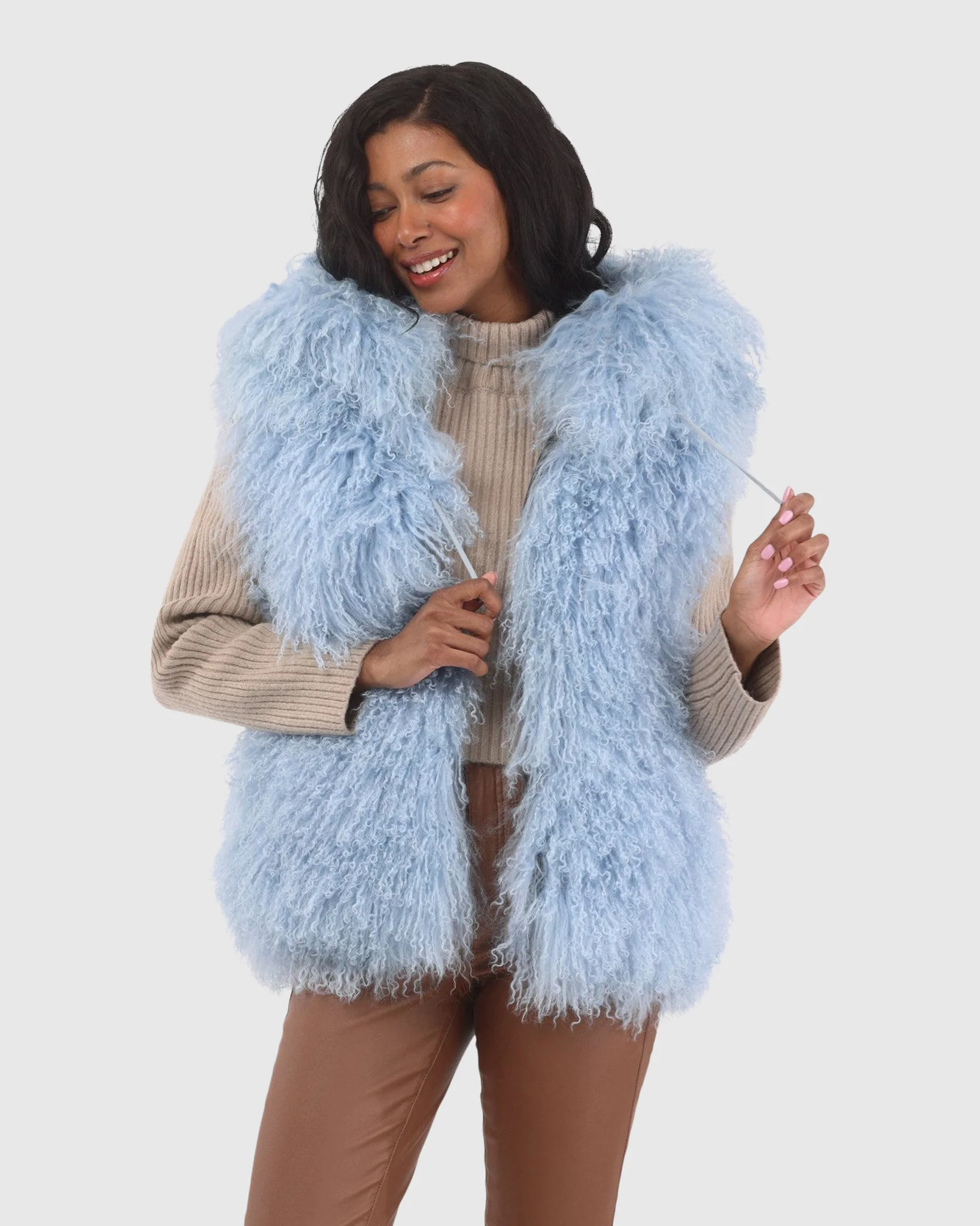 REVERSIBLE SELECT MONGOLIAN SHEARLING LAMB VEST WITH LORO PIANA WOOL AND CASHMERE BLEND BACK - Image 31