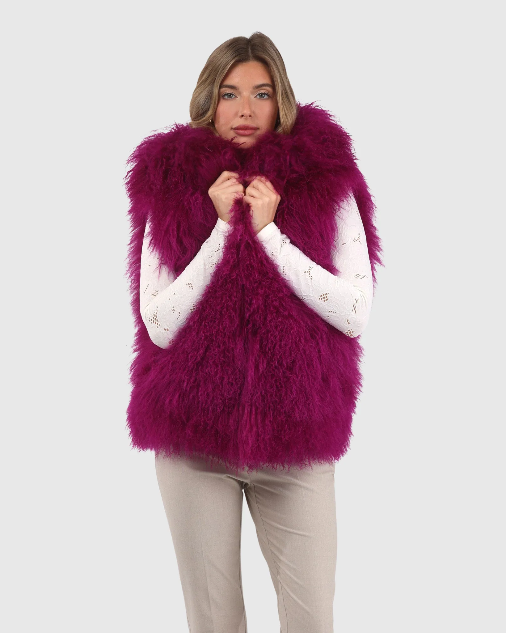 REVERSIBLE SELECT MONGOLIAN SHEARLING LAMB VEST WITH LORO PIANA WOOL AND CASHMERE BLEND BACK - Image 37