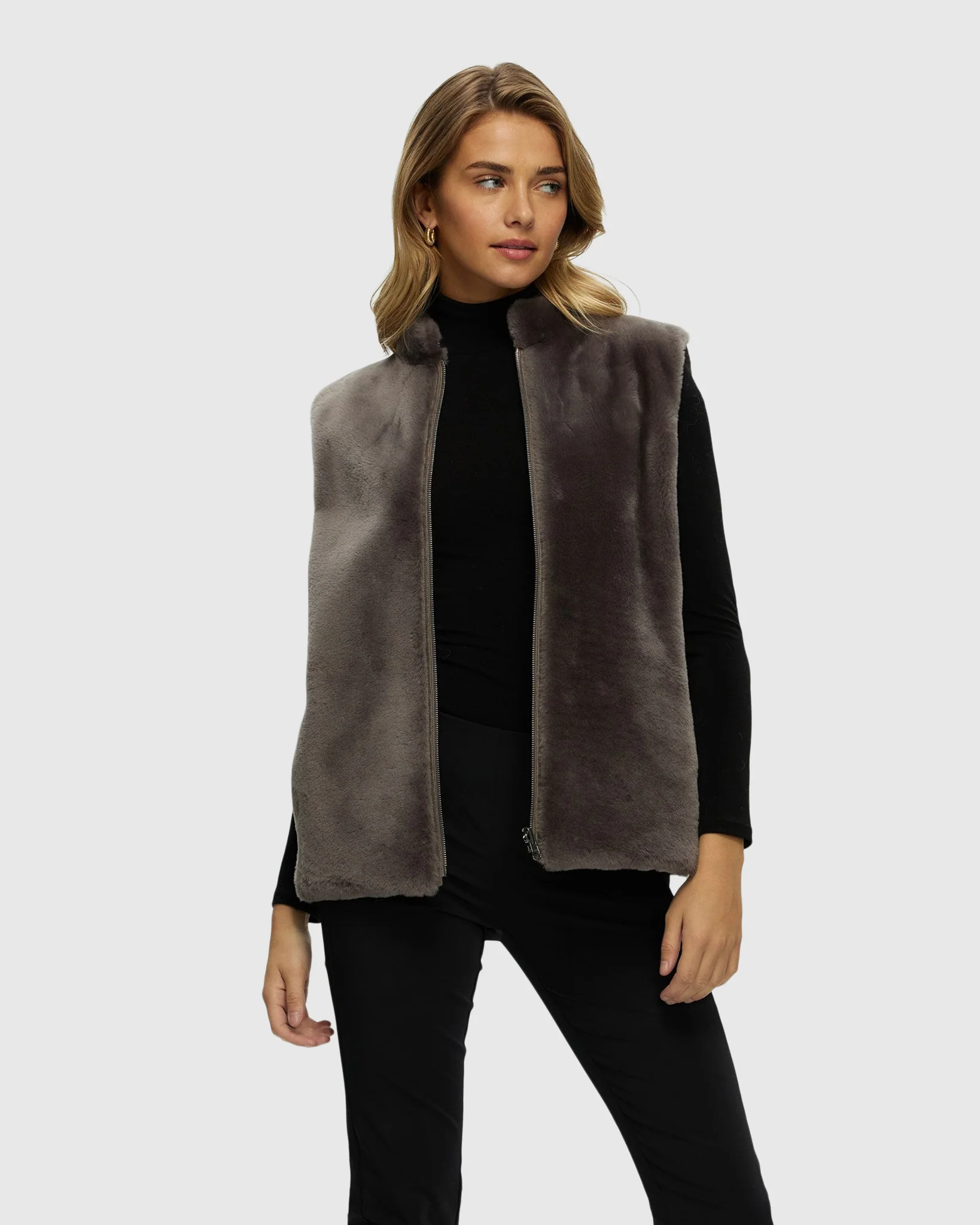 REVERSIBLE SELECT SHEARLING LAMB VEST WITH LORO PIANA WOOL AND CASHMERE QUILTED DOWN BACK - Image 10