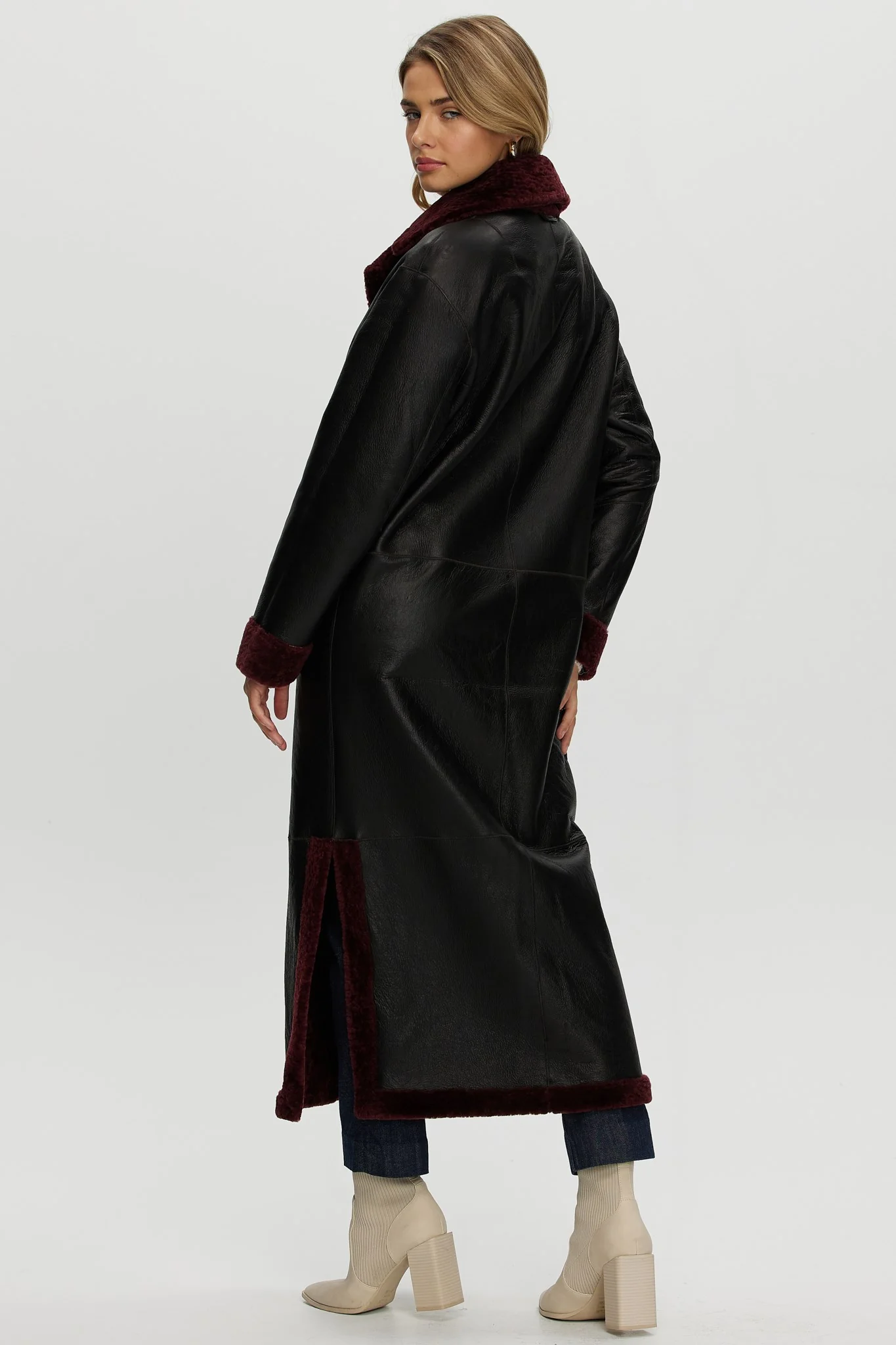 Reversible Select Shearling Lamb Coat With Side Slits And Belt - Image 13