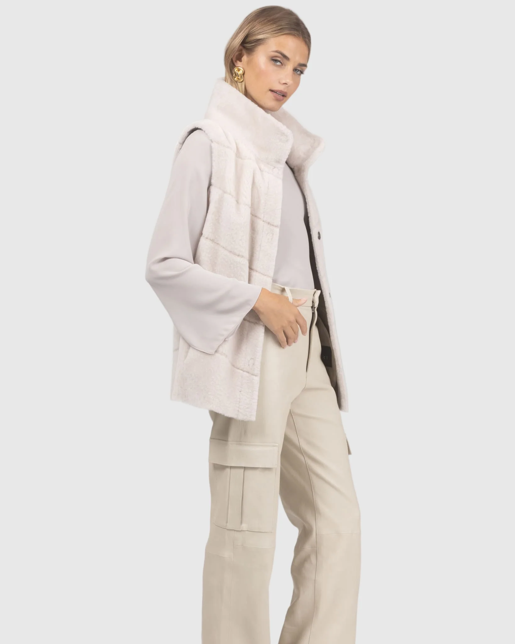 Reversible Textured Shearling Lamb Vest - Image 28