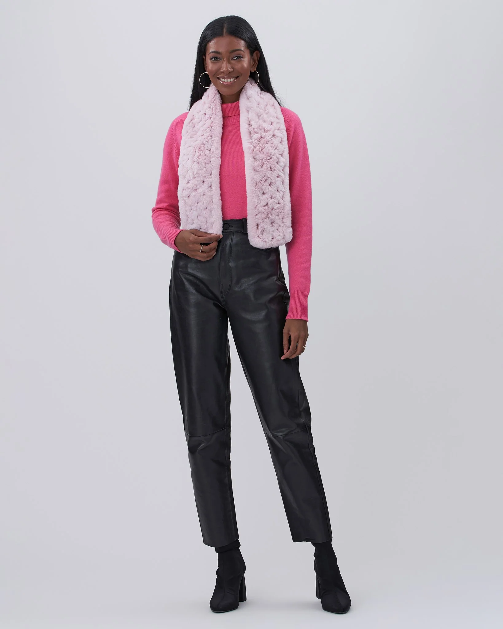 REX RABBIT KNIT PULL THROUGH SCARF - Image 5