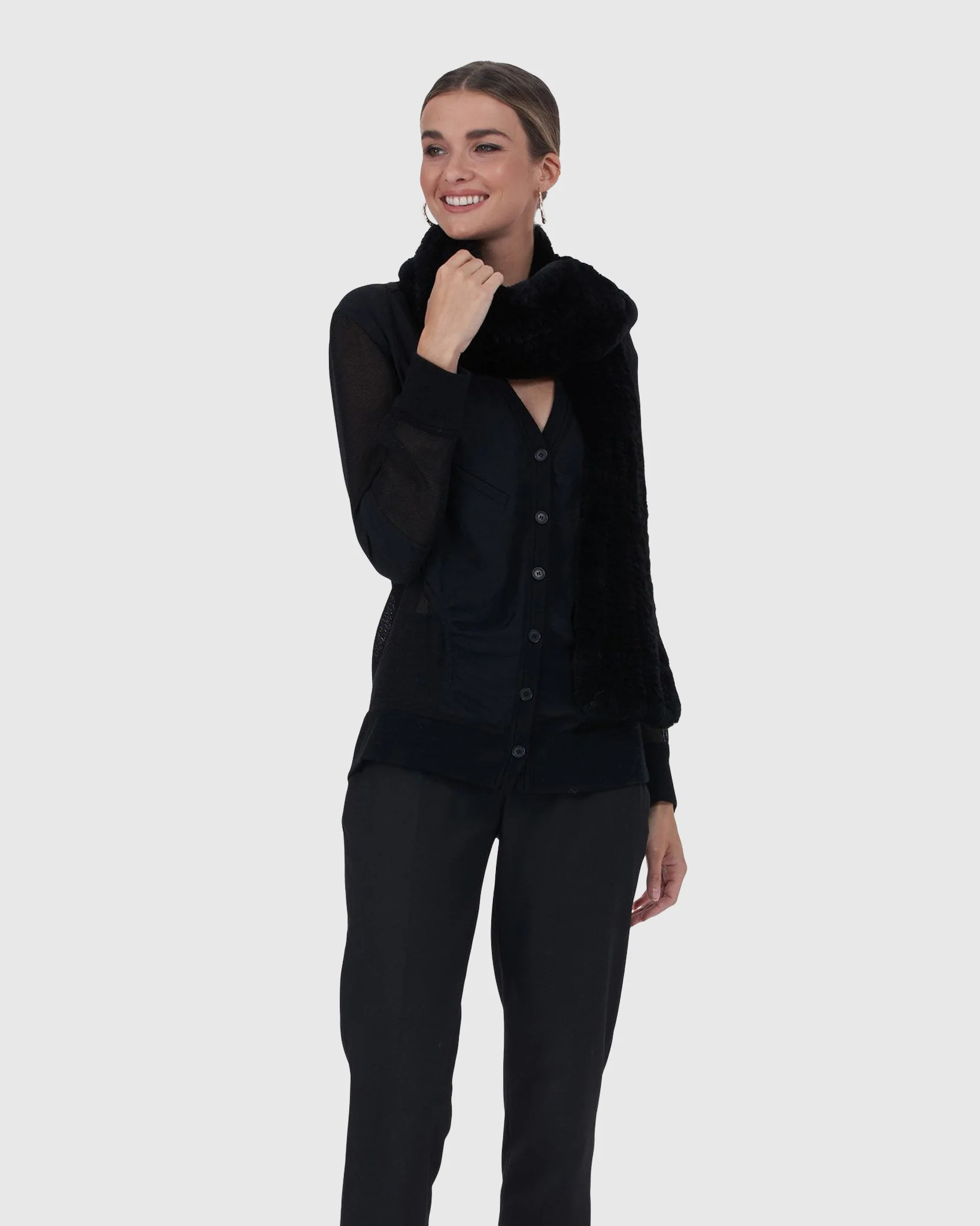 REX RABBIT KNIT SCARF - Image 7