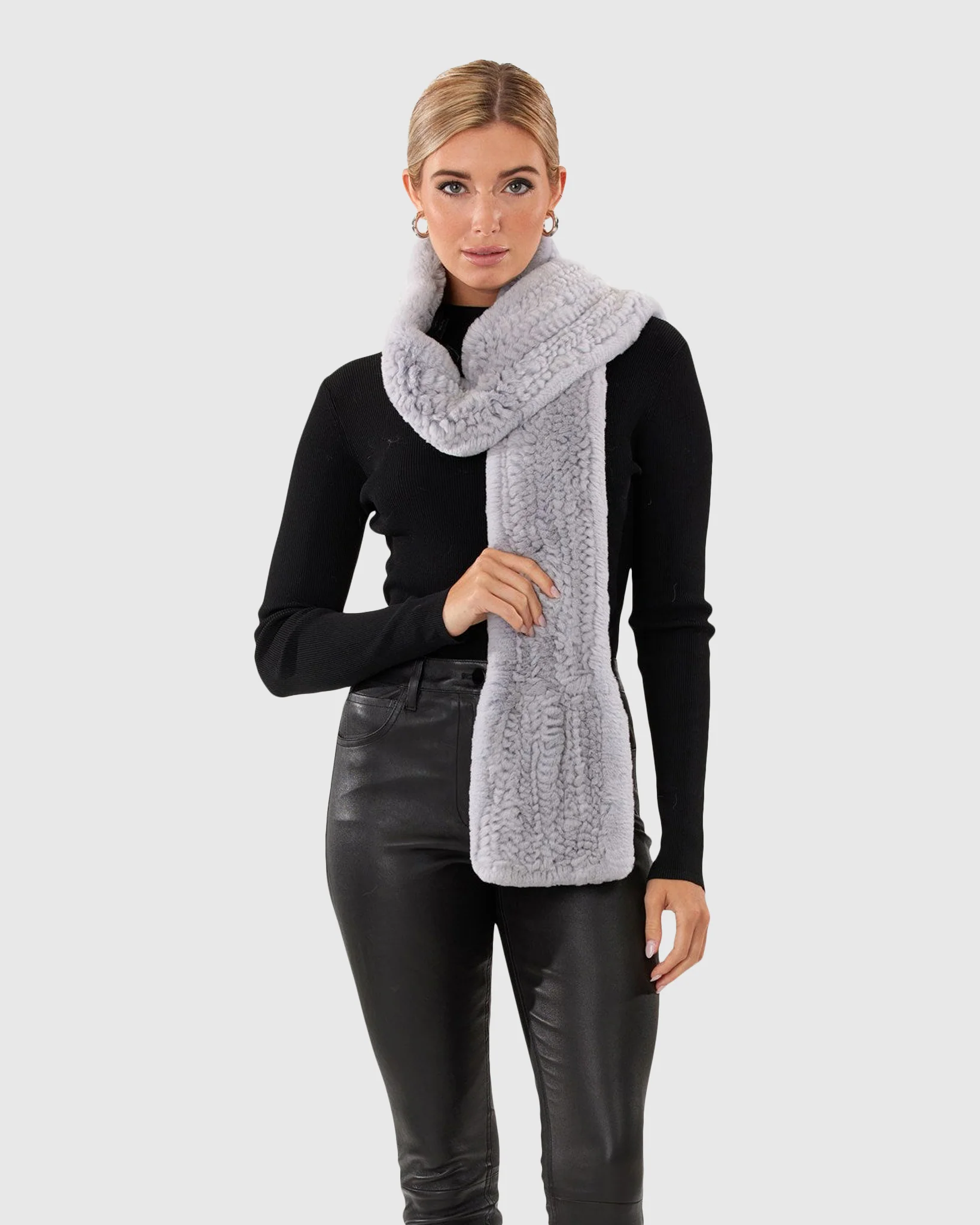 REX RABBIT KNIT SCARF - Image 8