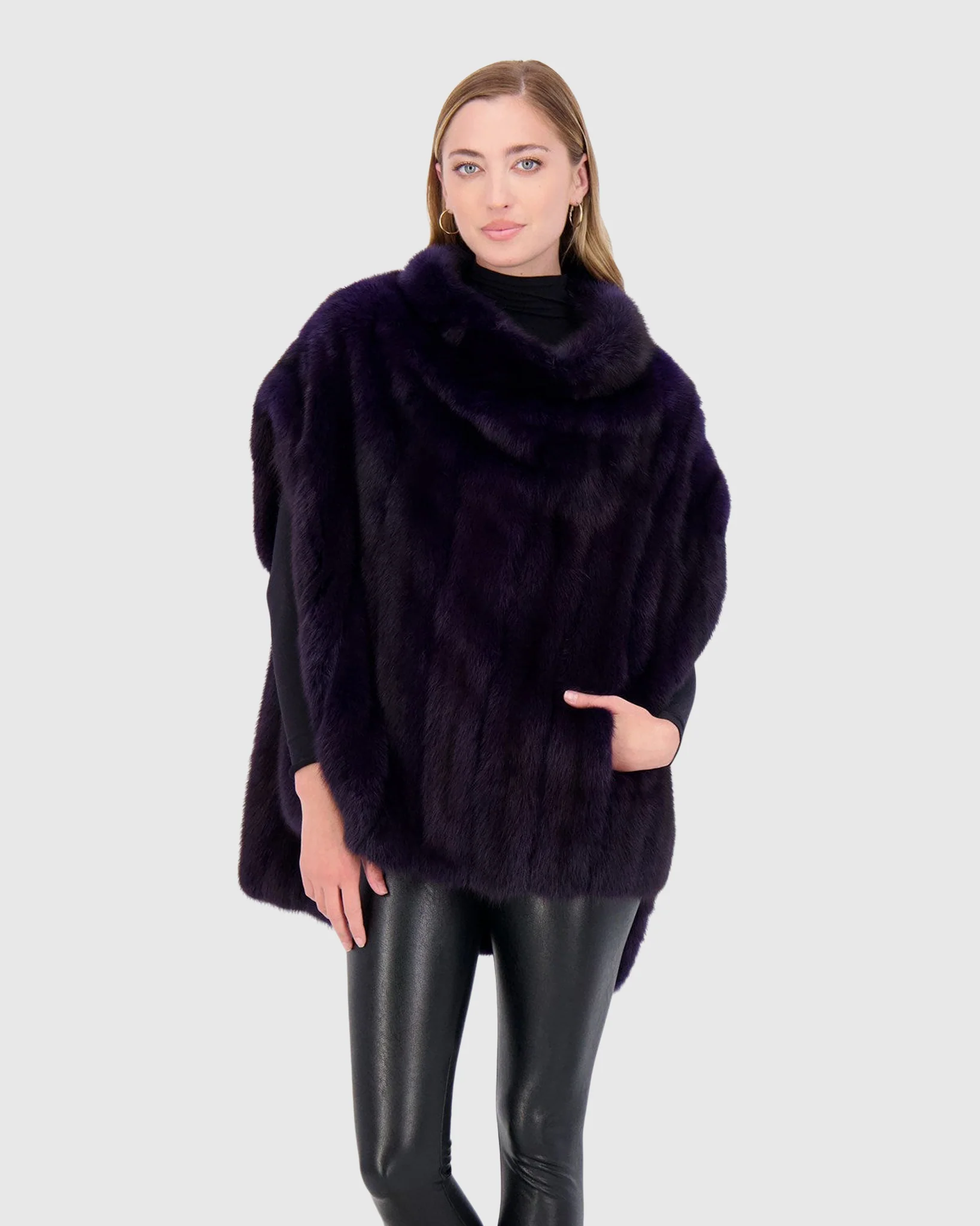 SABLE PULLOVER CAPE