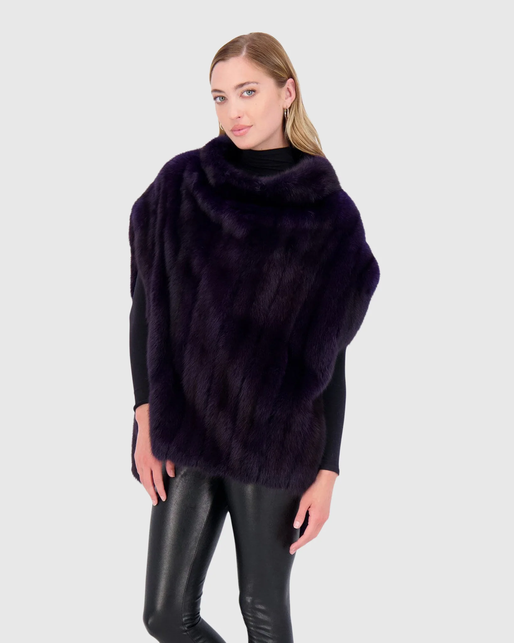 SABLE PULLOVER CAPE - Image 3