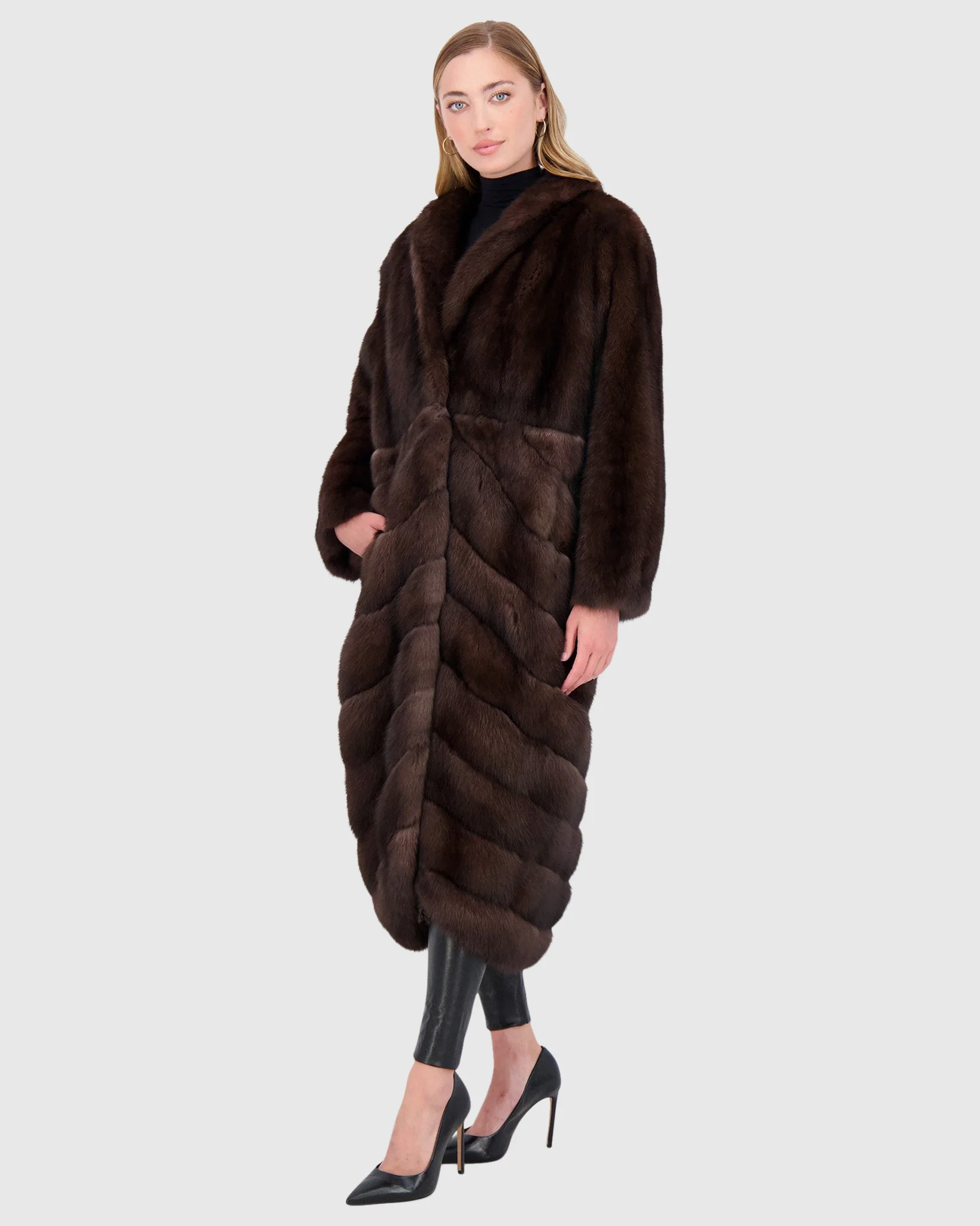 SABLE SHORT COAT - Image 2