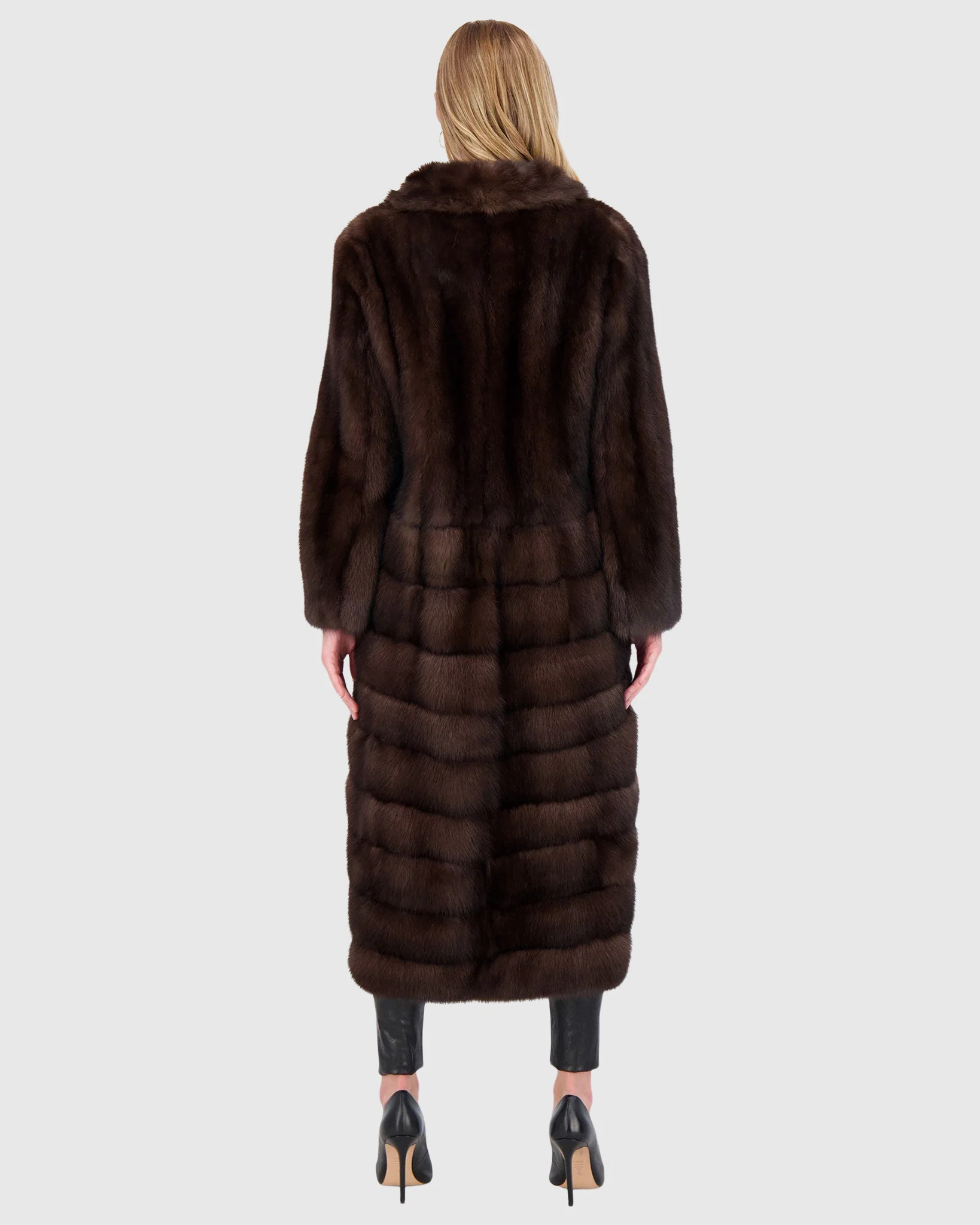 SABLE SHORT COAT - Image 3