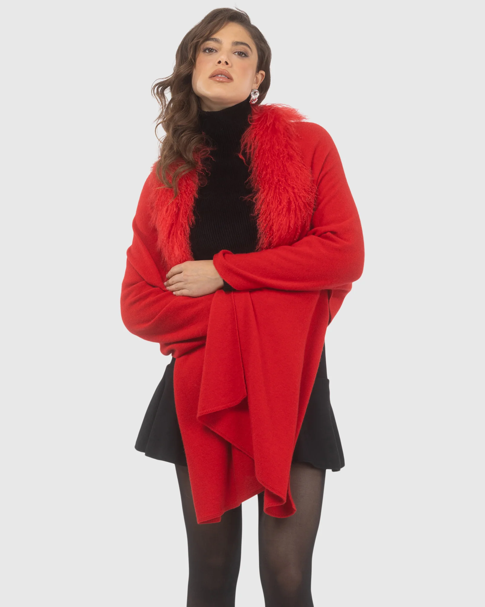 Select Cashmere And Merino Wool Blend Stole With Select Mongolian Lamb Trim - Image 4