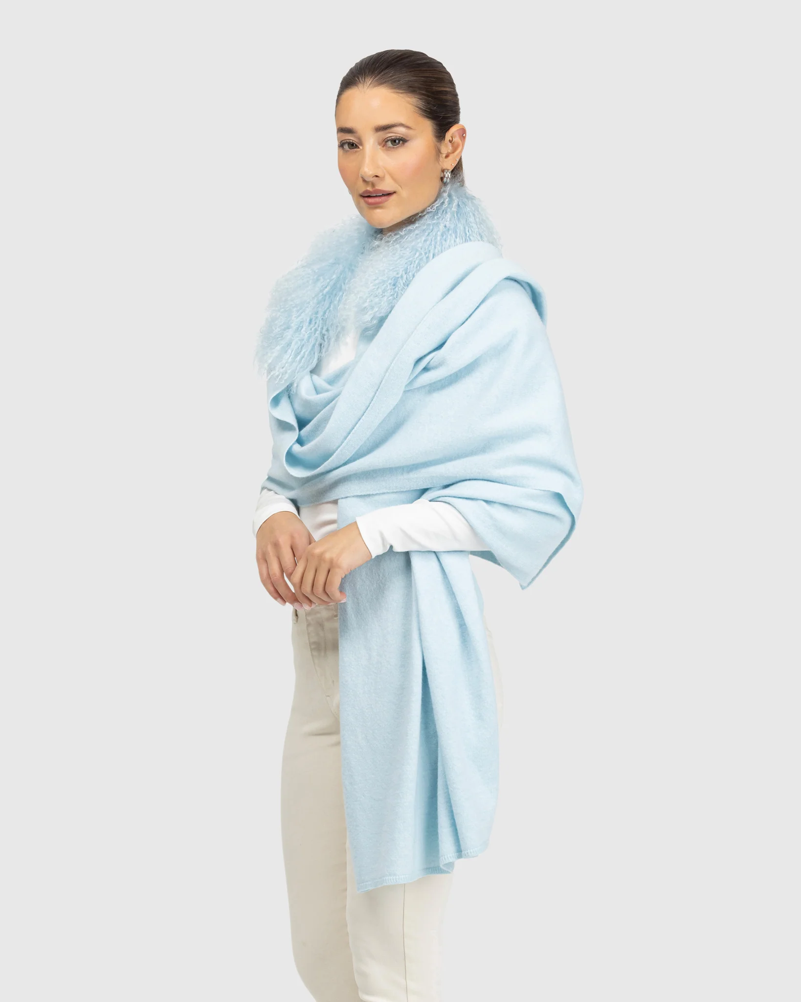 SELECT CASHMERE AND MERINO WOOL BLEND STOLE WITH SELECT MONGOLIAN LAMB TRIM - Image 8